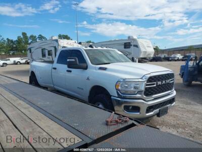 2023 RAM 3500 Big Horn 4X4 8' Box — VIN 3C63RRHL8PG643067, IAAI