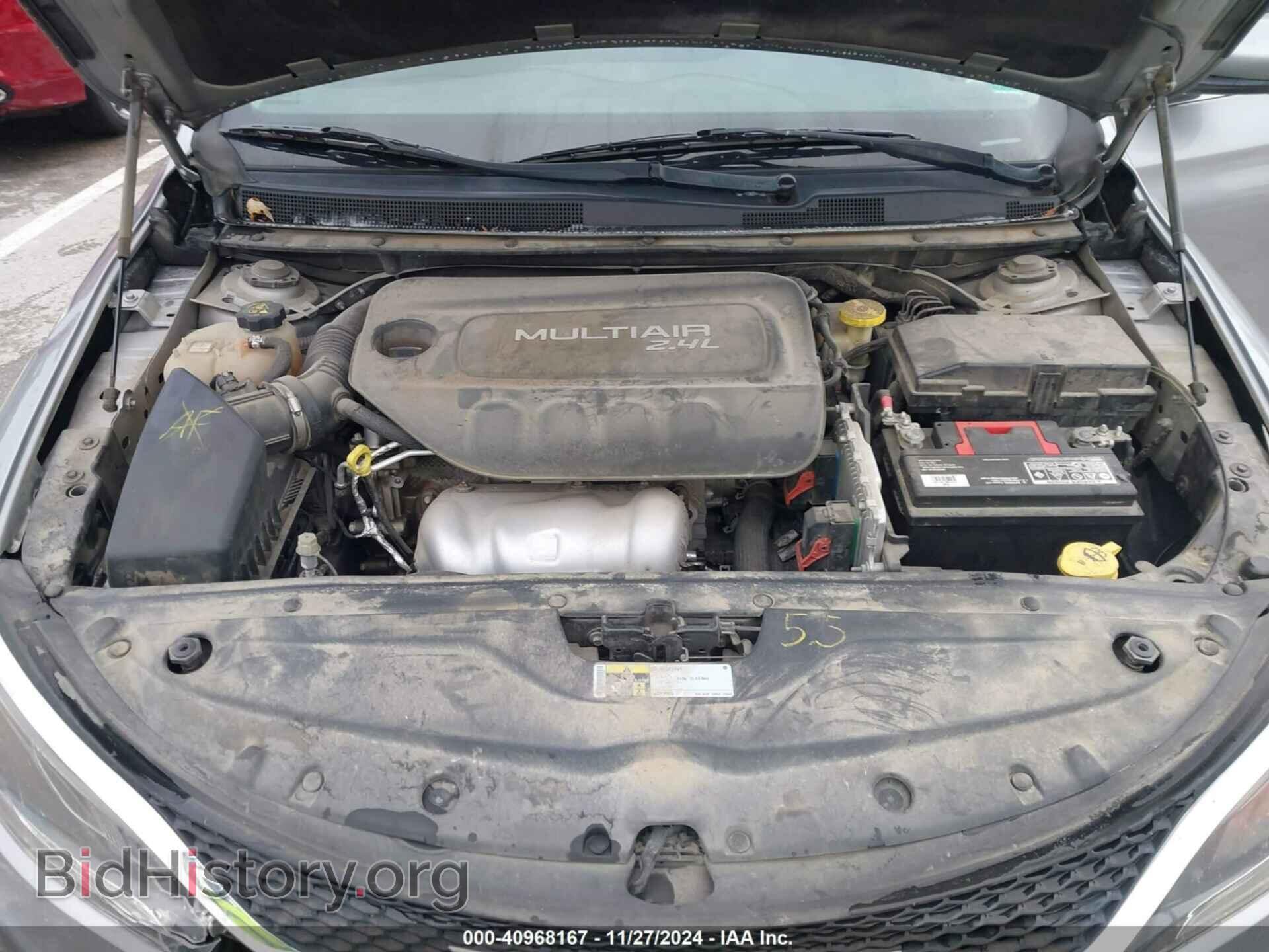 2015 CHRYSLER 200 - VIN: 1C3CCCAB2FN618703 - Фото 10
