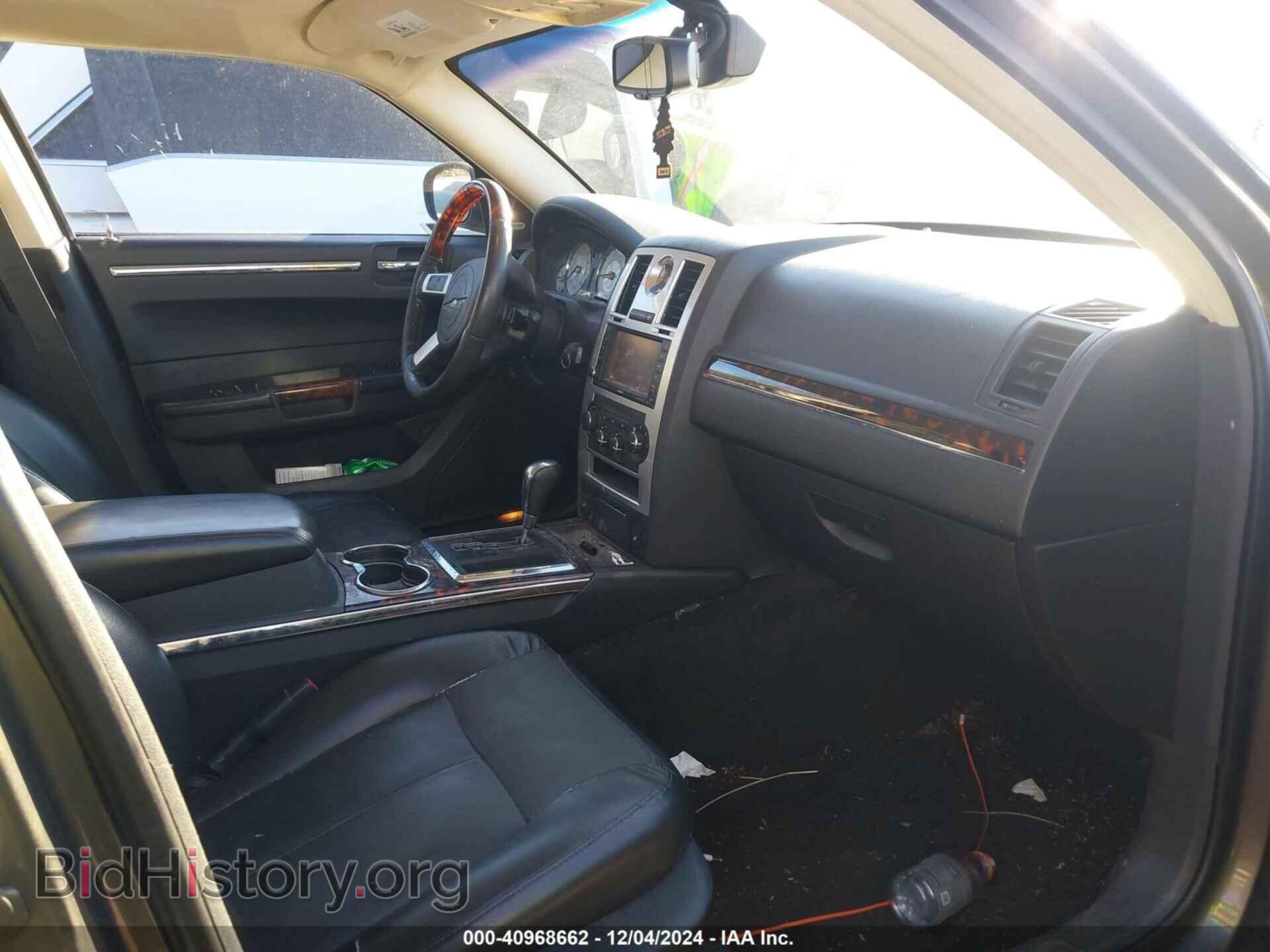2010 CHRYSLER 300C - VIN: 2C3CA6CT4AH114183 - Фото 5
