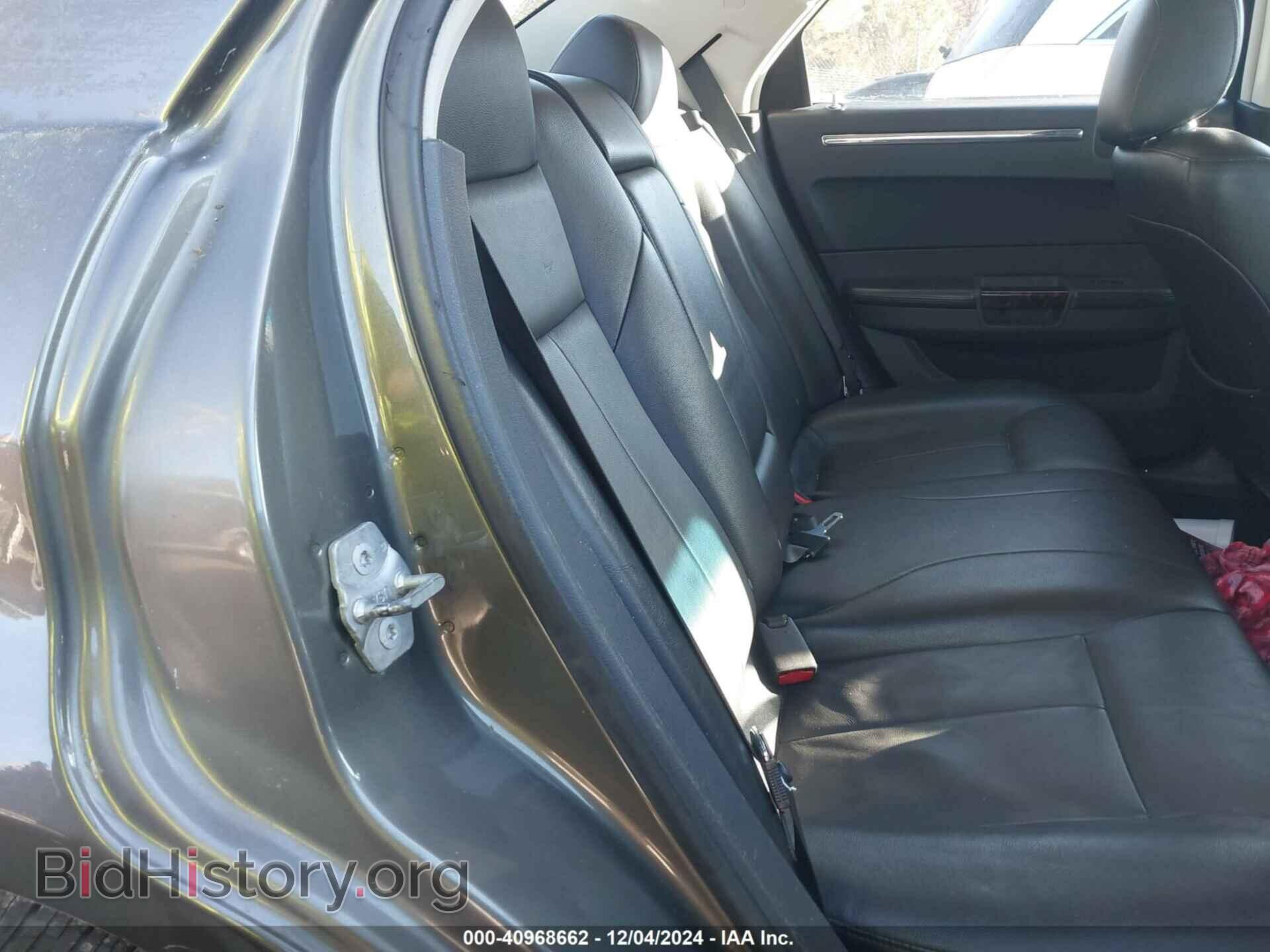 2010 CHRYSLER 300C - VIN: 2C3CA6CT4AH114183 - Фото 8