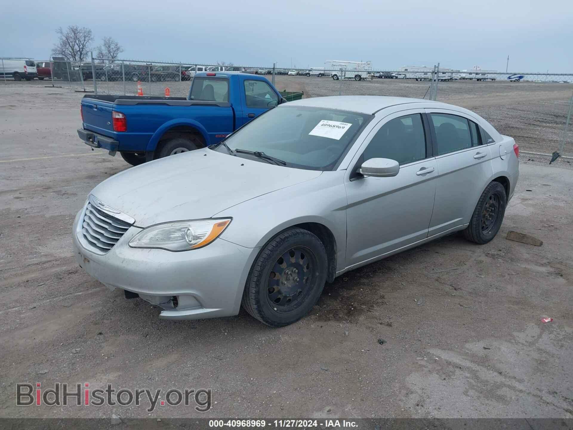 2012 CHRYSLER 200 - VIN: 1C3CCBAB6CN170780 - Фото 2