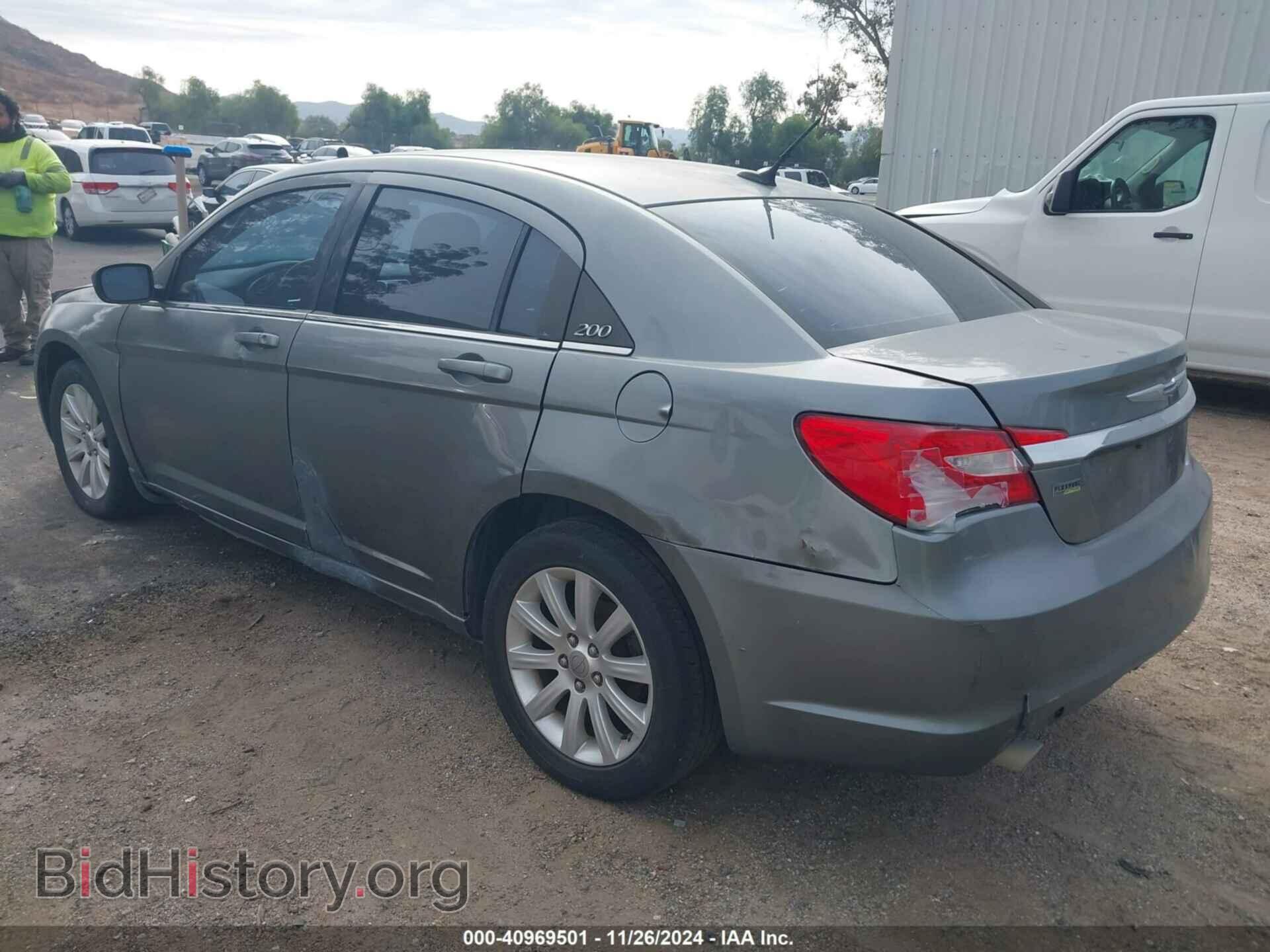 2013 CHRYSLER 200 - VIN: 1C3CCBBG1DN533739 - Фото 3