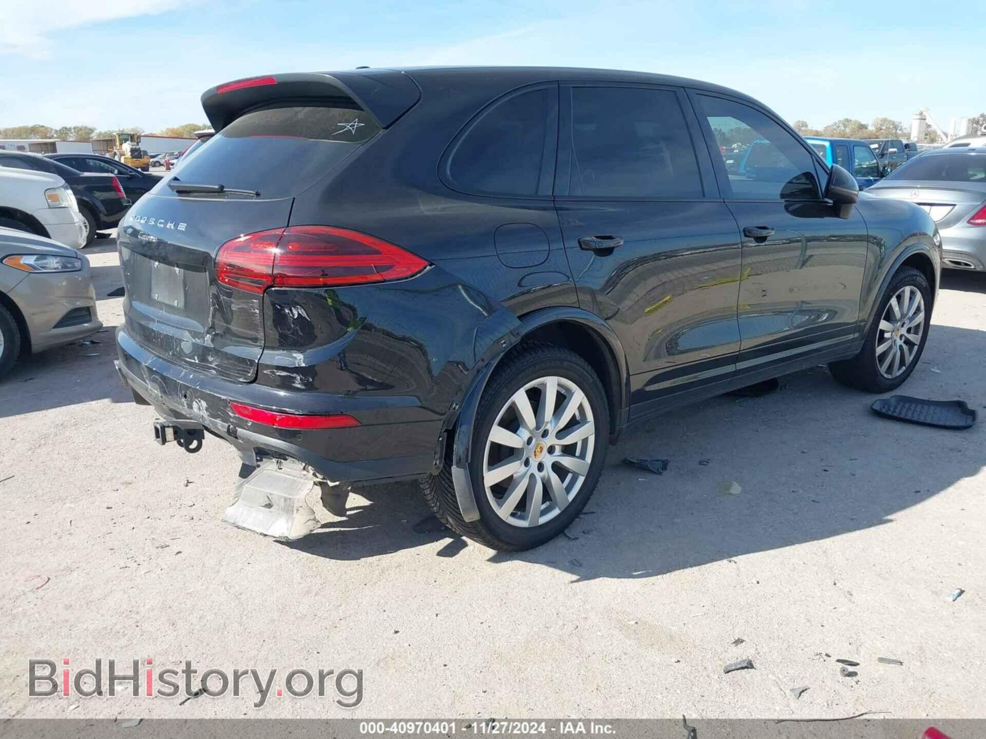 2017 PORSCHE CAYENNE - VIN: WP1AA2A23HKA82561 - Фото 4
