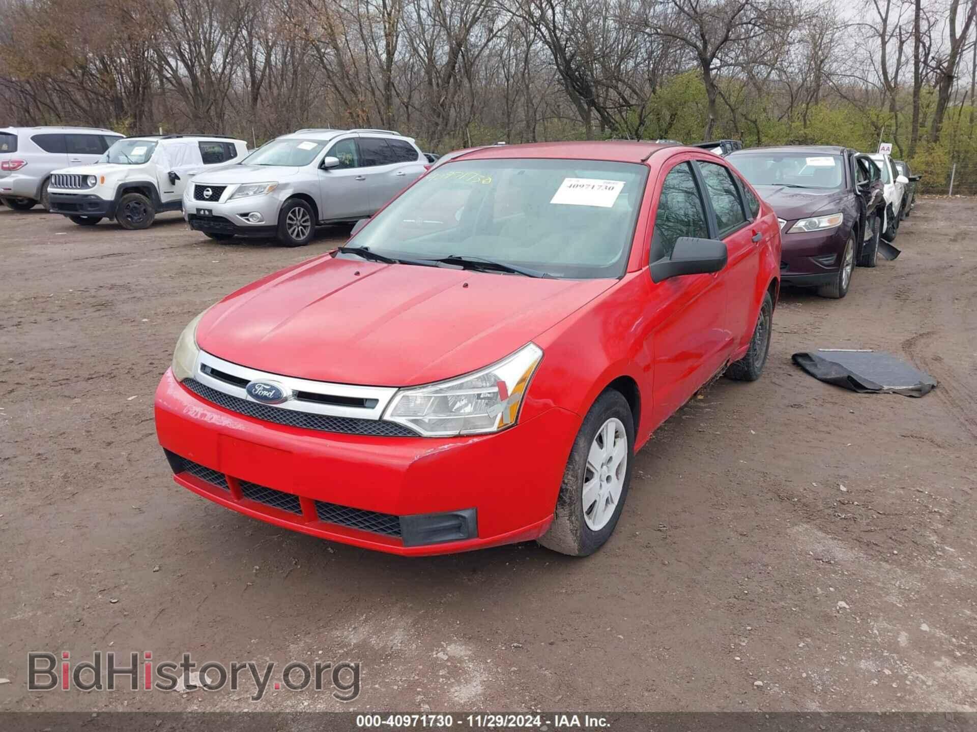 2008 FORD FOCUS - VIN: 1FAHP34N48W102101 - Фото 2
