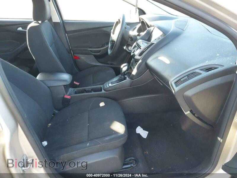2017 Ford FOCUS (VIN 1FADP3M25HL282257) — фото 5 из 16