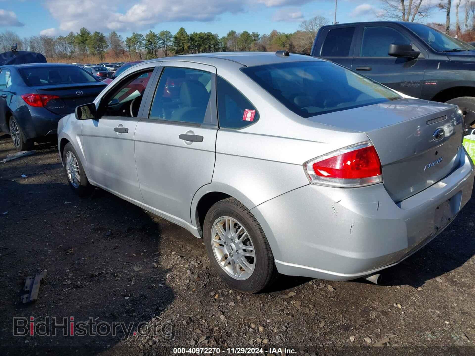 2009 FORD FOCUS - VIN: 1FAHP35N09W102810 - Фото 3