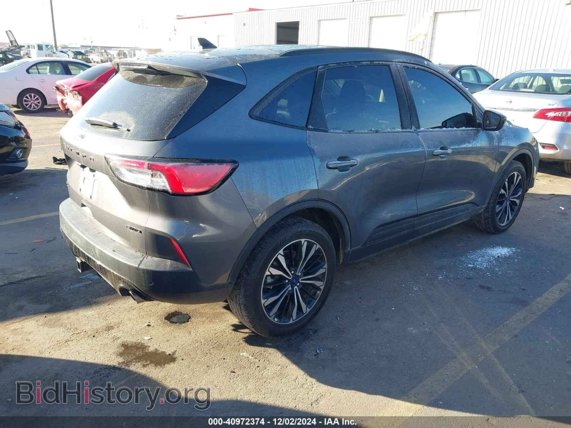 2022 FORD ESCAPE - VIN: 1FMCU9H96NUB03282 - Фото 4