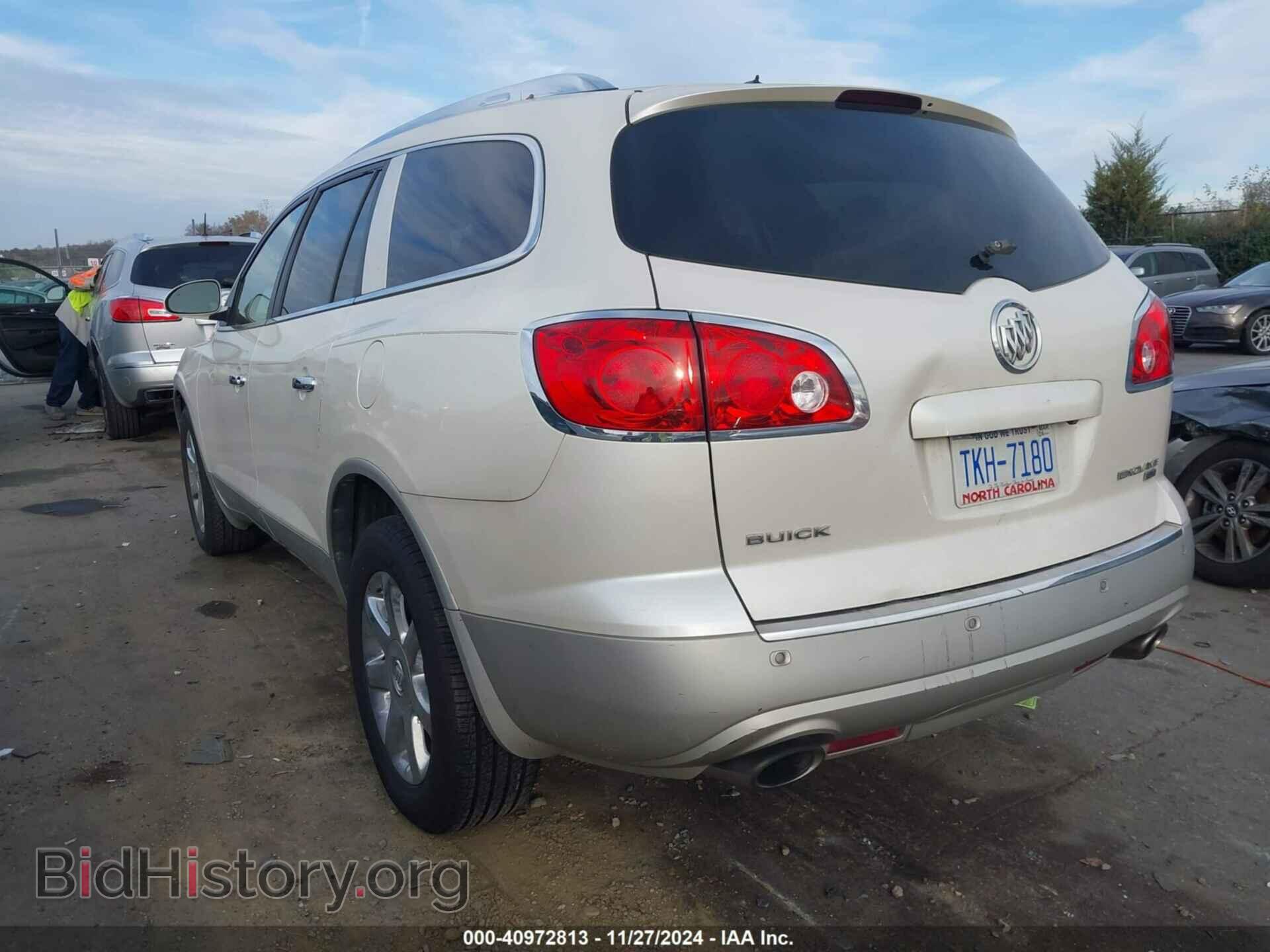 2010 BUICK ENCLAVE - VIN: 5GALRBED0AJ190843 - Фото 3