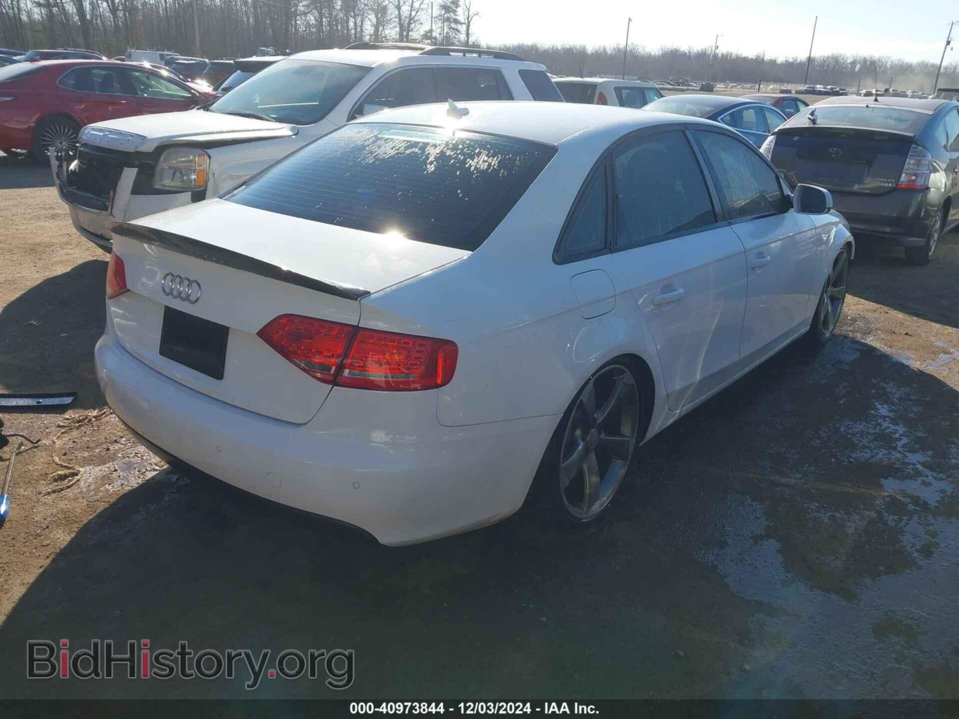 2011 AUDI A4 - VIN: WAUFFAFL2BN052605 - Фото 4