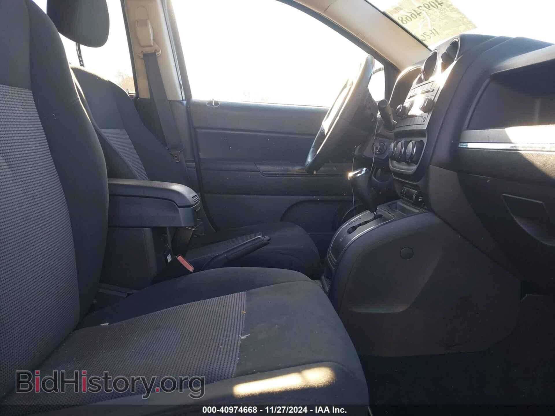 2011 JEEP COMPASS - VIN: 1J4NF1FB4BD201764 - Photo 5