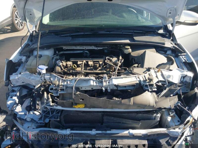 2017 Ford FOCUS (VIN 1FADP3F26HL232528) — photo 10 of 16