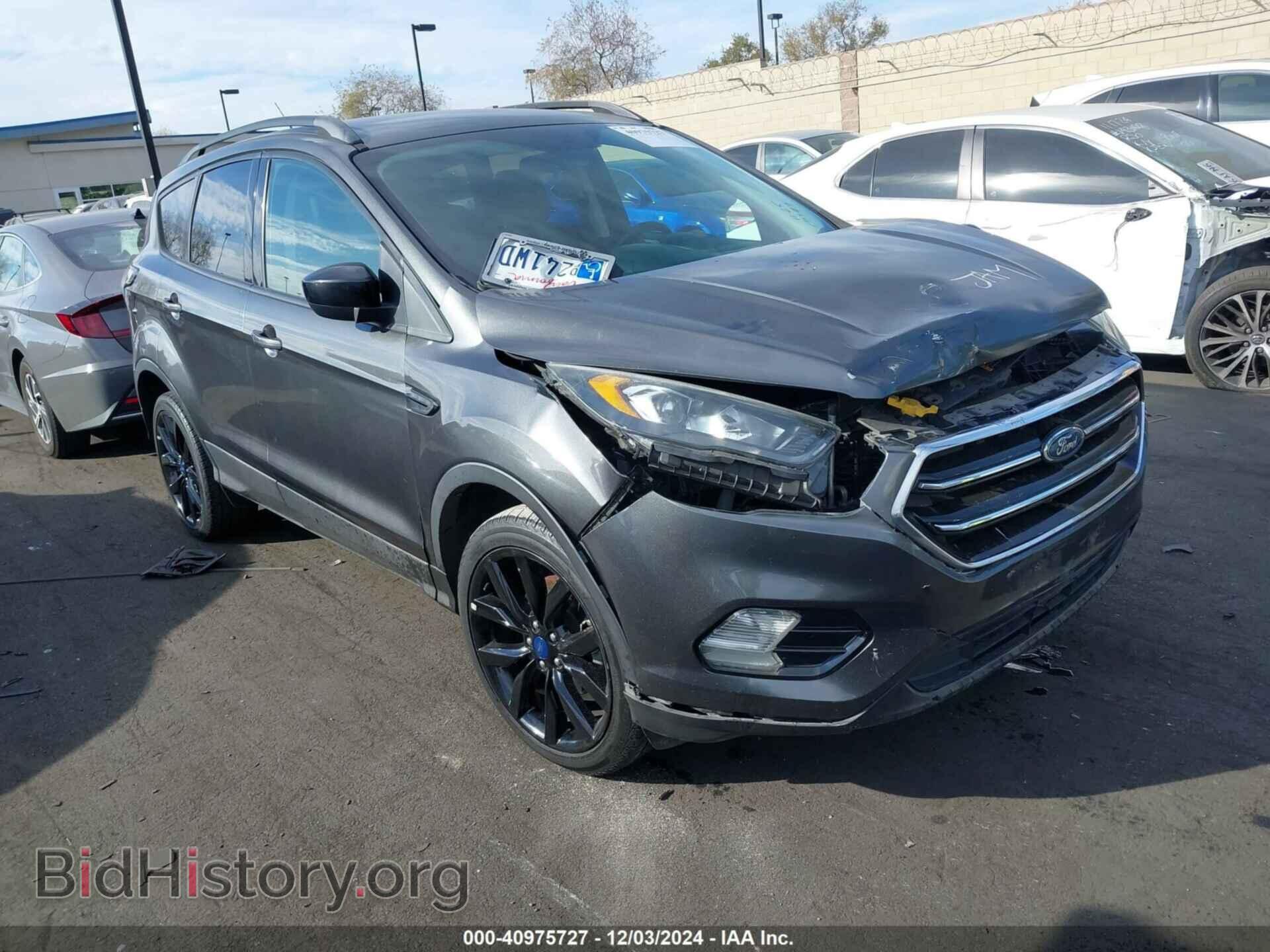 Фотография 1FMCU0GD1HUF08536 - FORD ESCAPE 2017