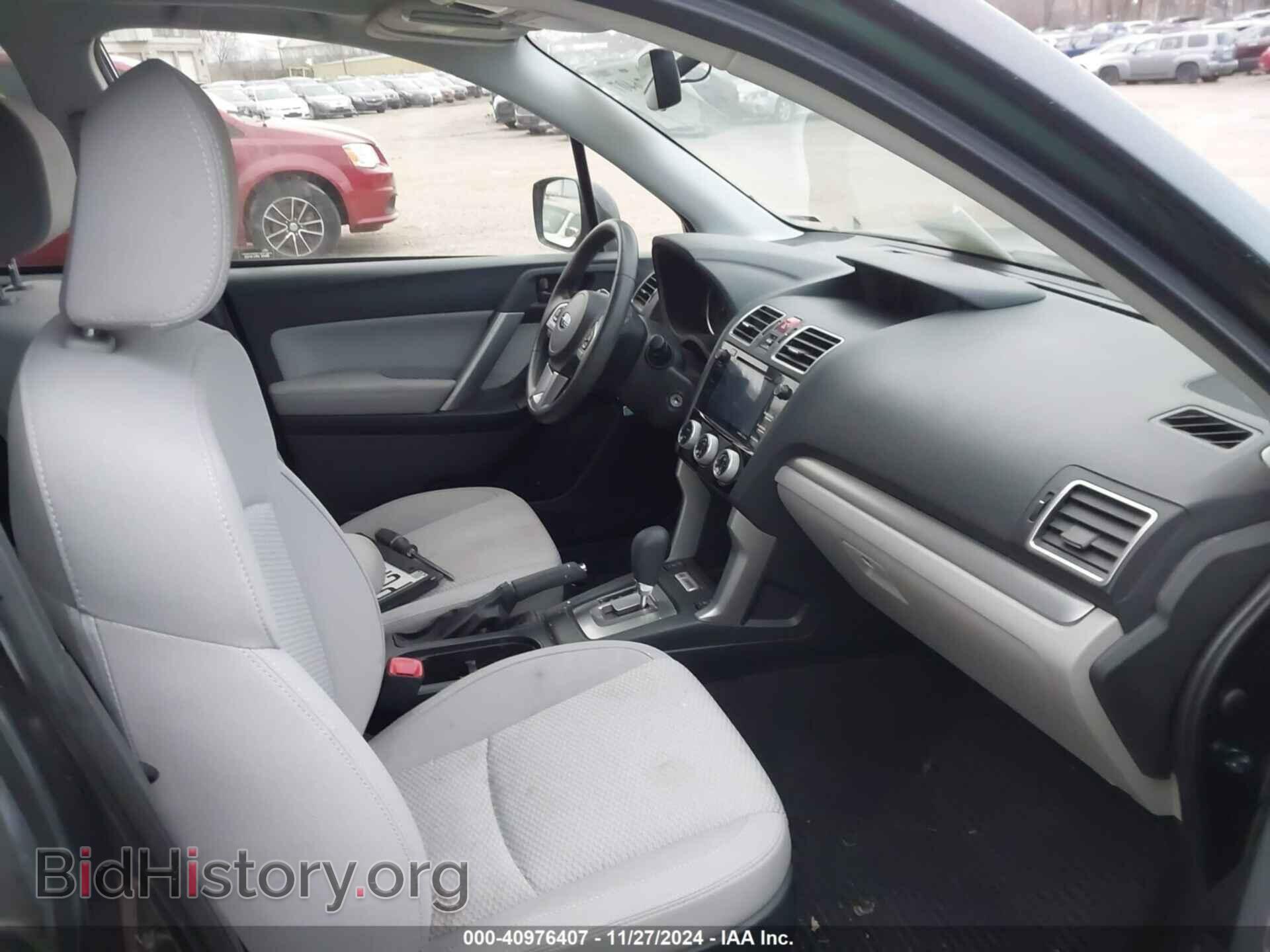 2017 SUBARU FORESTER - VIN: JF2SJAEC8HH402765 - Фото 5