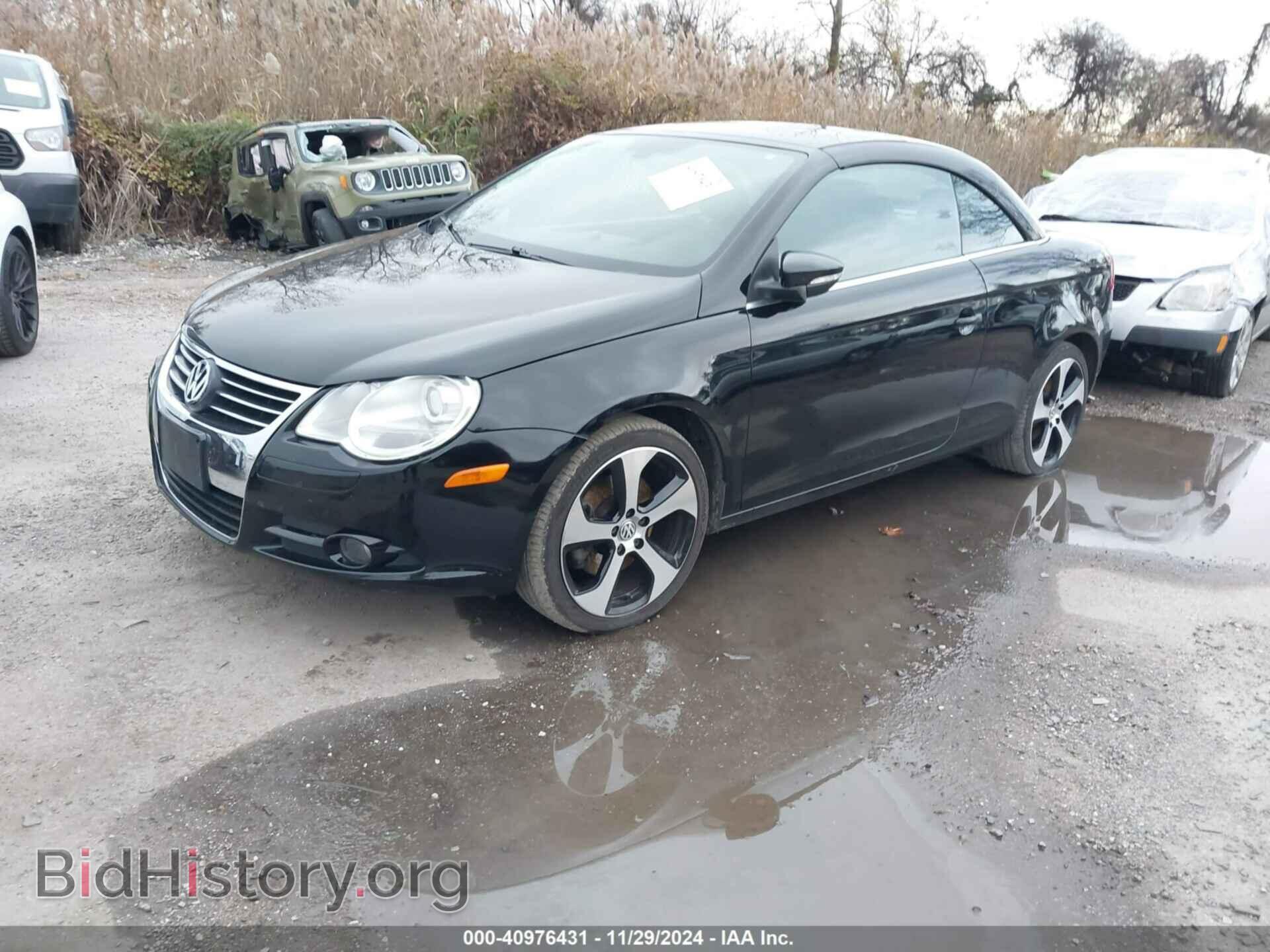 2009 VOLKSWAGEN EOS - VIN: WVWFA71F09V011020 - Фото 2