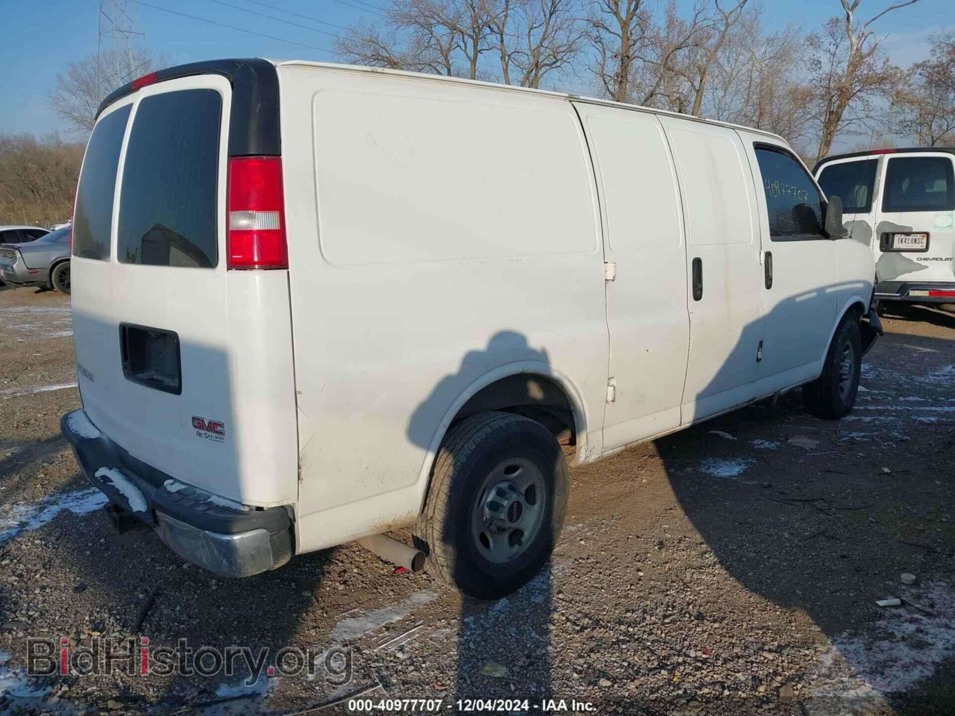 2006 GMC SAVANA - VIN: 1GTHG35U061180708 - Photo 4