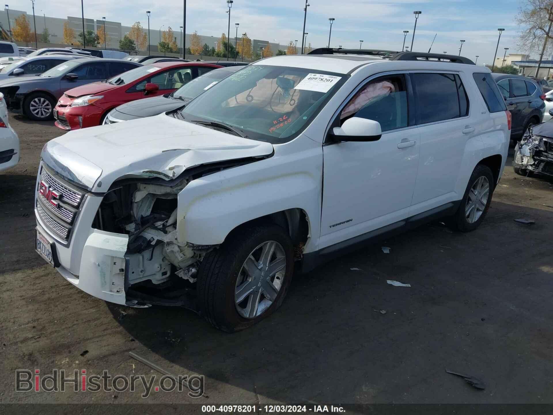 2011 GMC TERRAIN - VIN: 2CTFLVEC9B6377622 - Photo 2