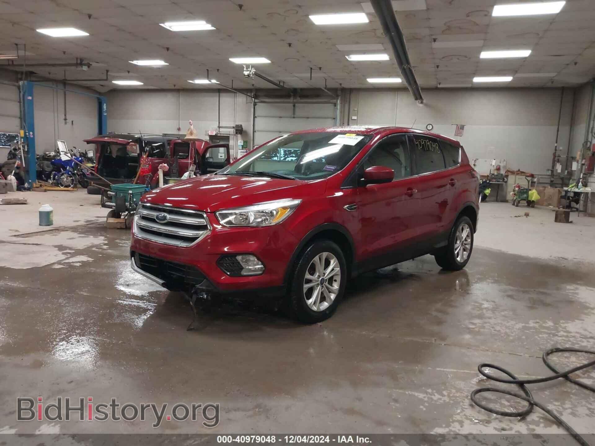 2017 FORD ESCAPE - VIN: 1FMCU9GDXHUC83201 - Фото 2