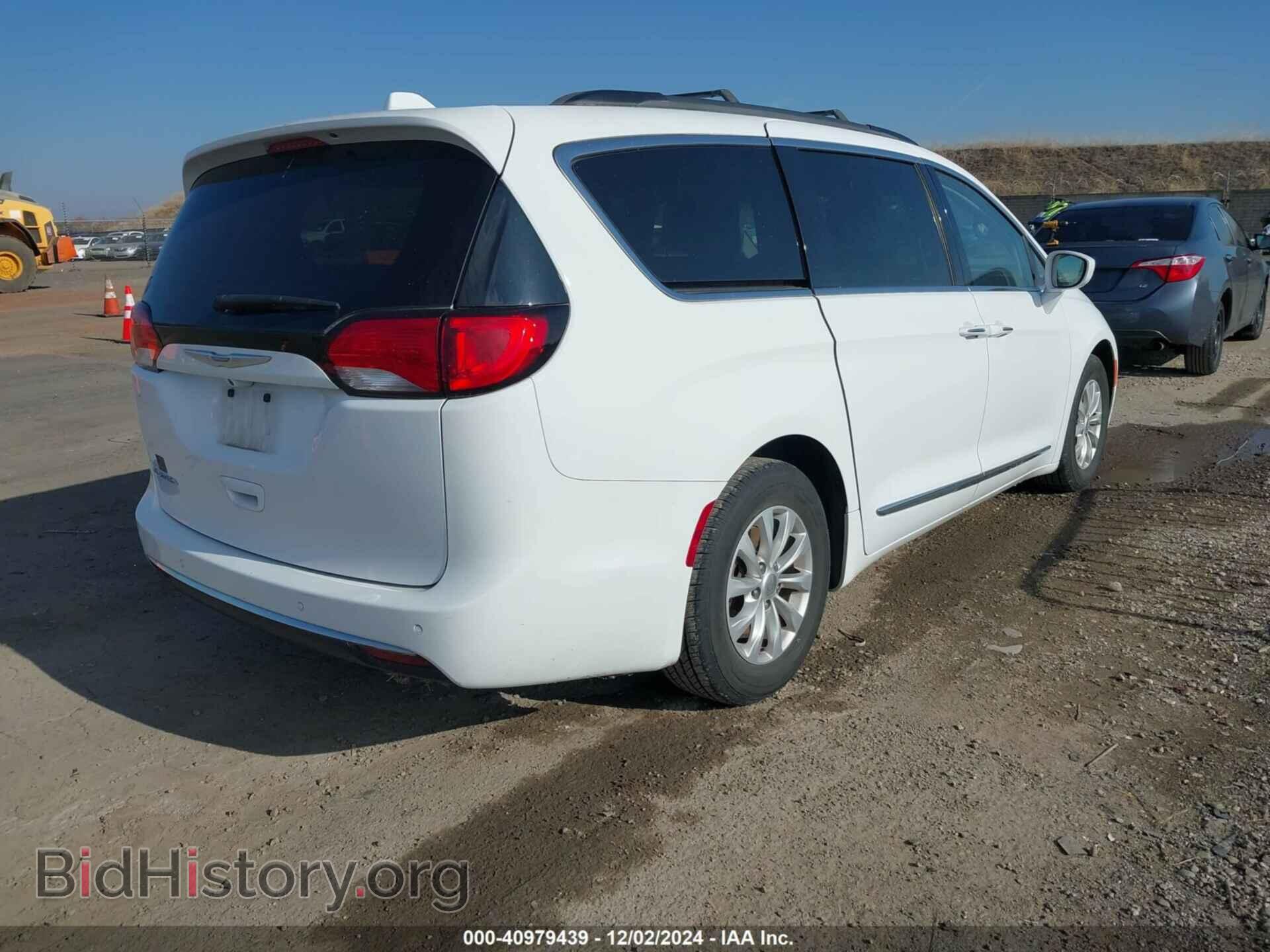 2017 CHRYSLER PACIFICA - VIN: 2C4RC1BG3HR691606 - Фото 4