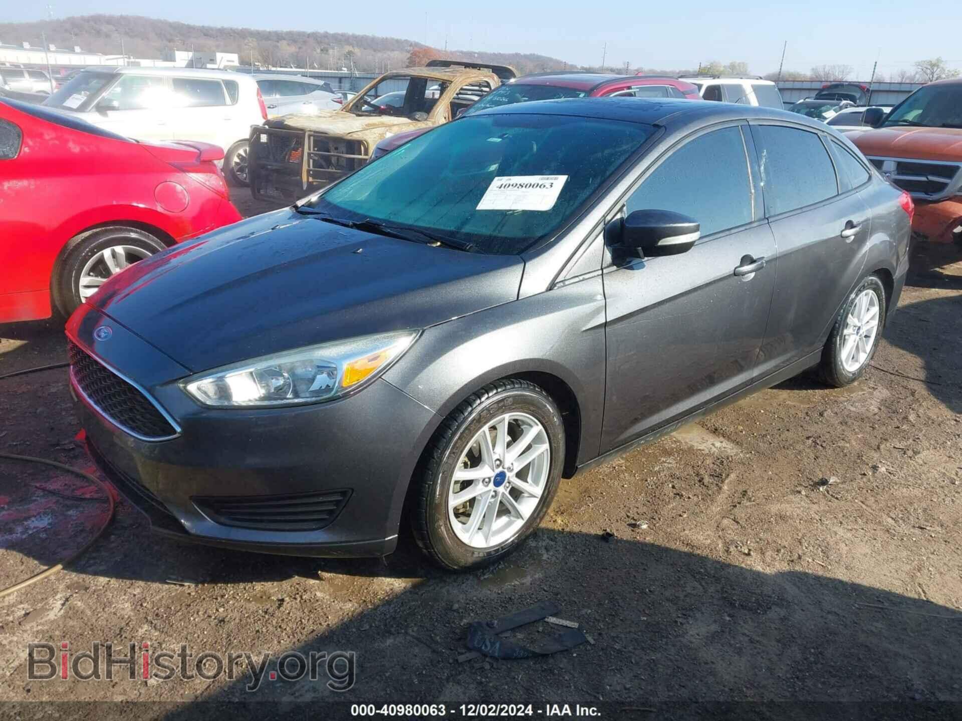 2016 FORD FOCUS - VIN: 1FADP3F22GL319017 - Photo 2