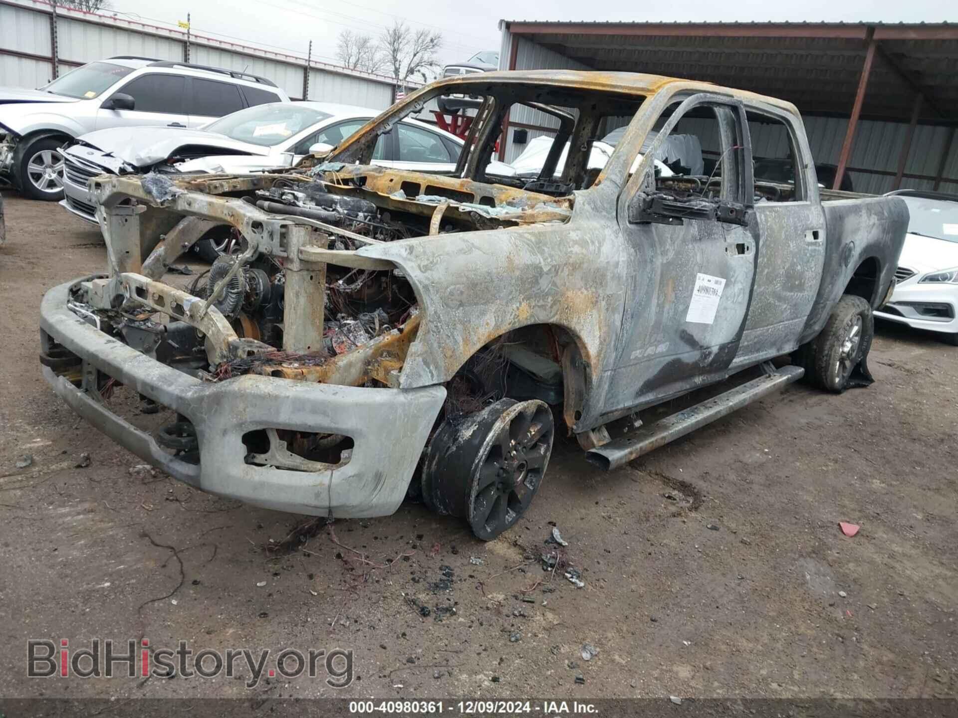 2023 RAM 2500 - VIN: 3C6UR5FLXPG580487 - Фото 2