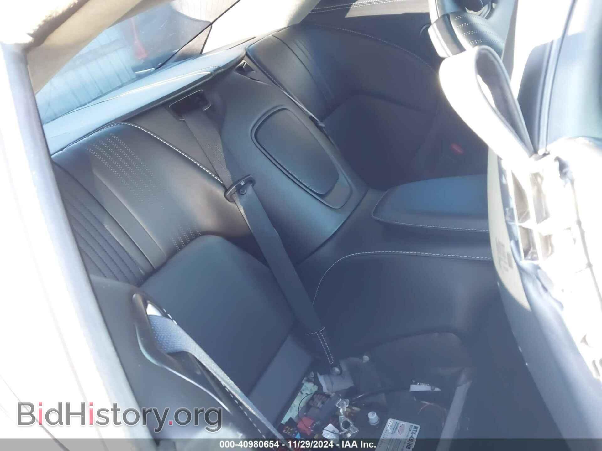 2017 ASTON MARTIN DB11 - VIN: SCFRMFAV4HGL02890 - Photo 8