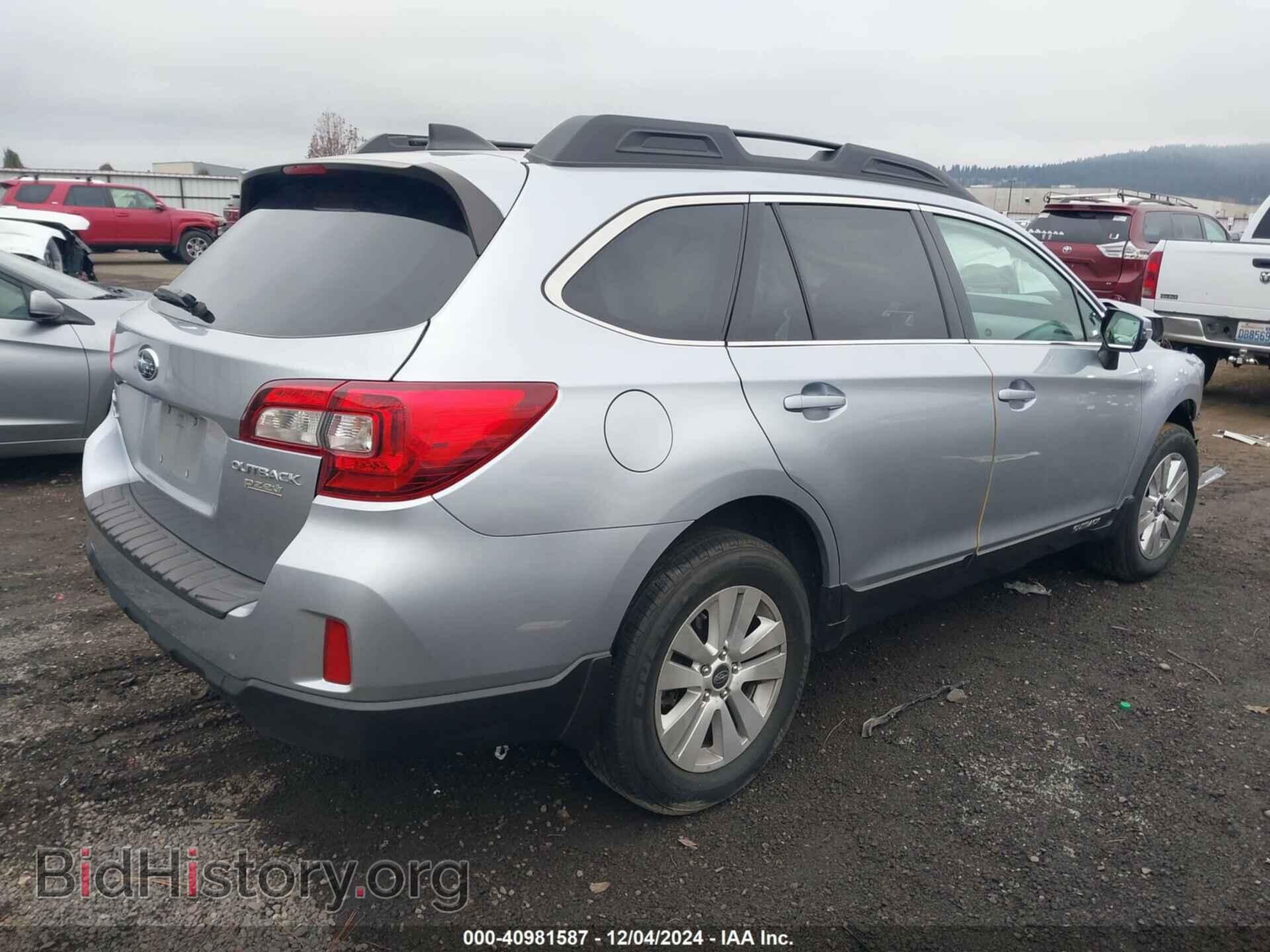 2017 SUBARU OUTBACK - VIN: 4S4BSAFC3H3356703 - Фото 4