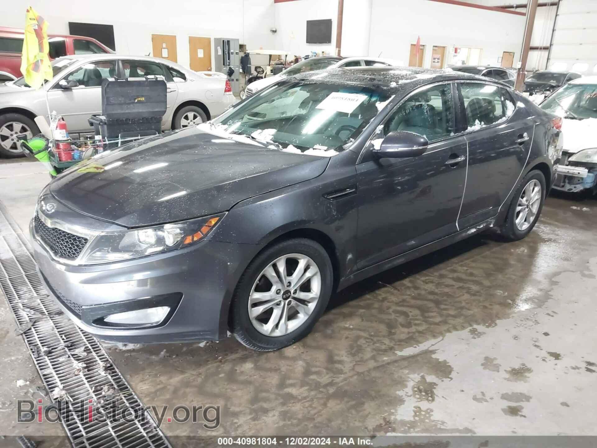 2011 KIA OPTIMA - VIN: KNAGN4A79B5111409 - Фото 2