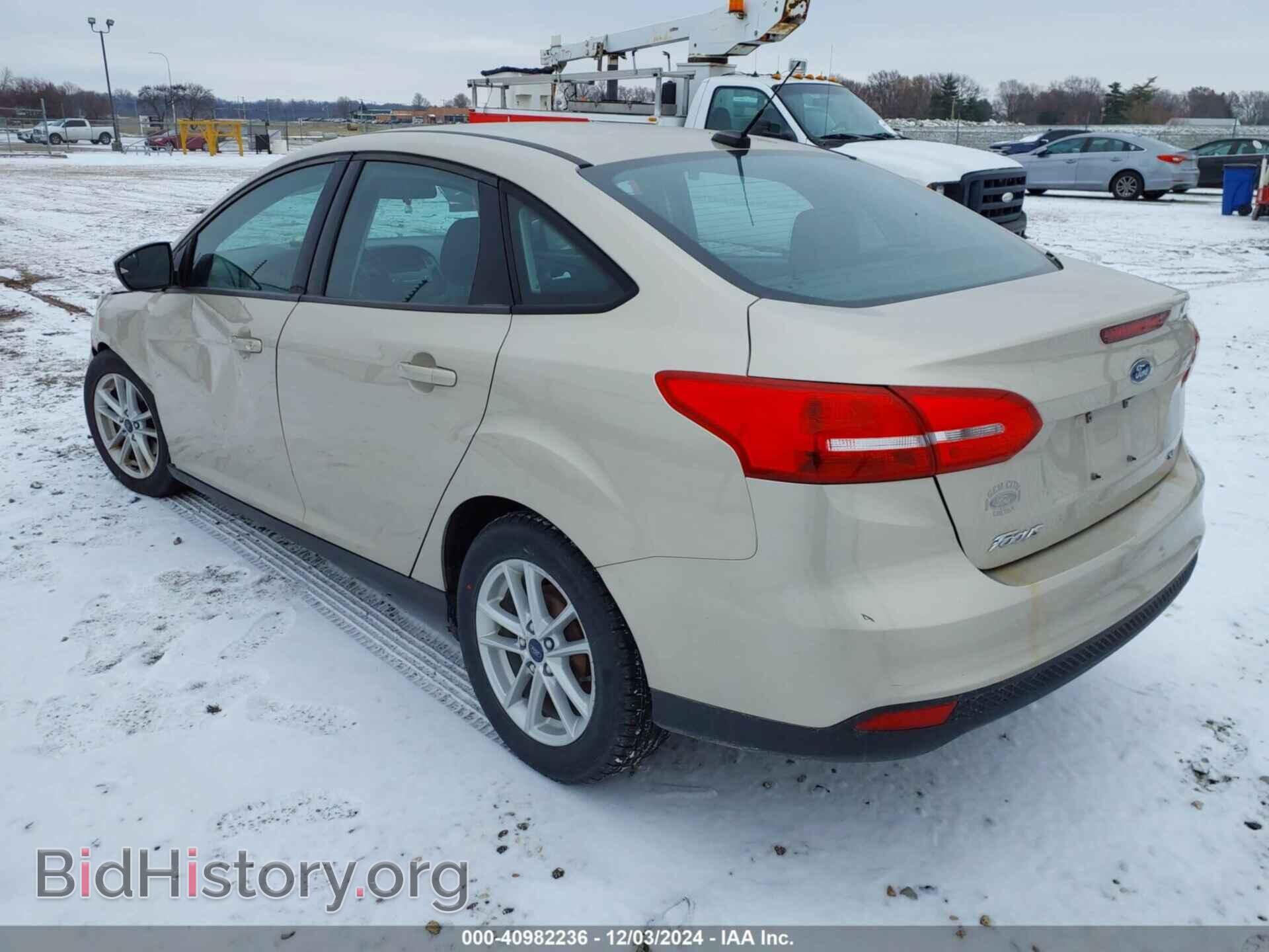 2017 FORD FOCUS - VIN: 1FADP3F2XHL276970 - Фото 3