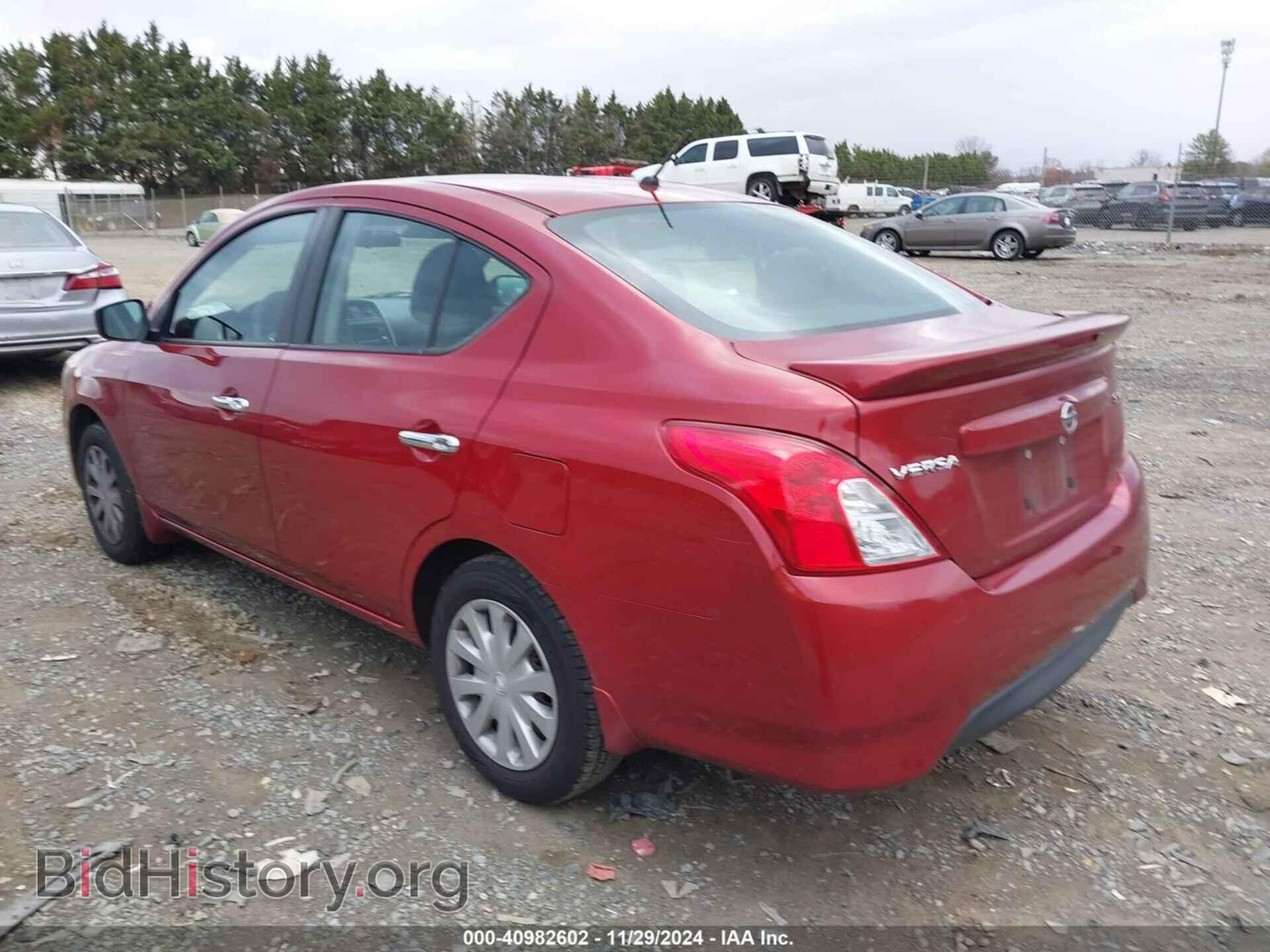 2017 NISSAN VERSA - VIN: 3N1CN7AP3HL882446 - Фото 3