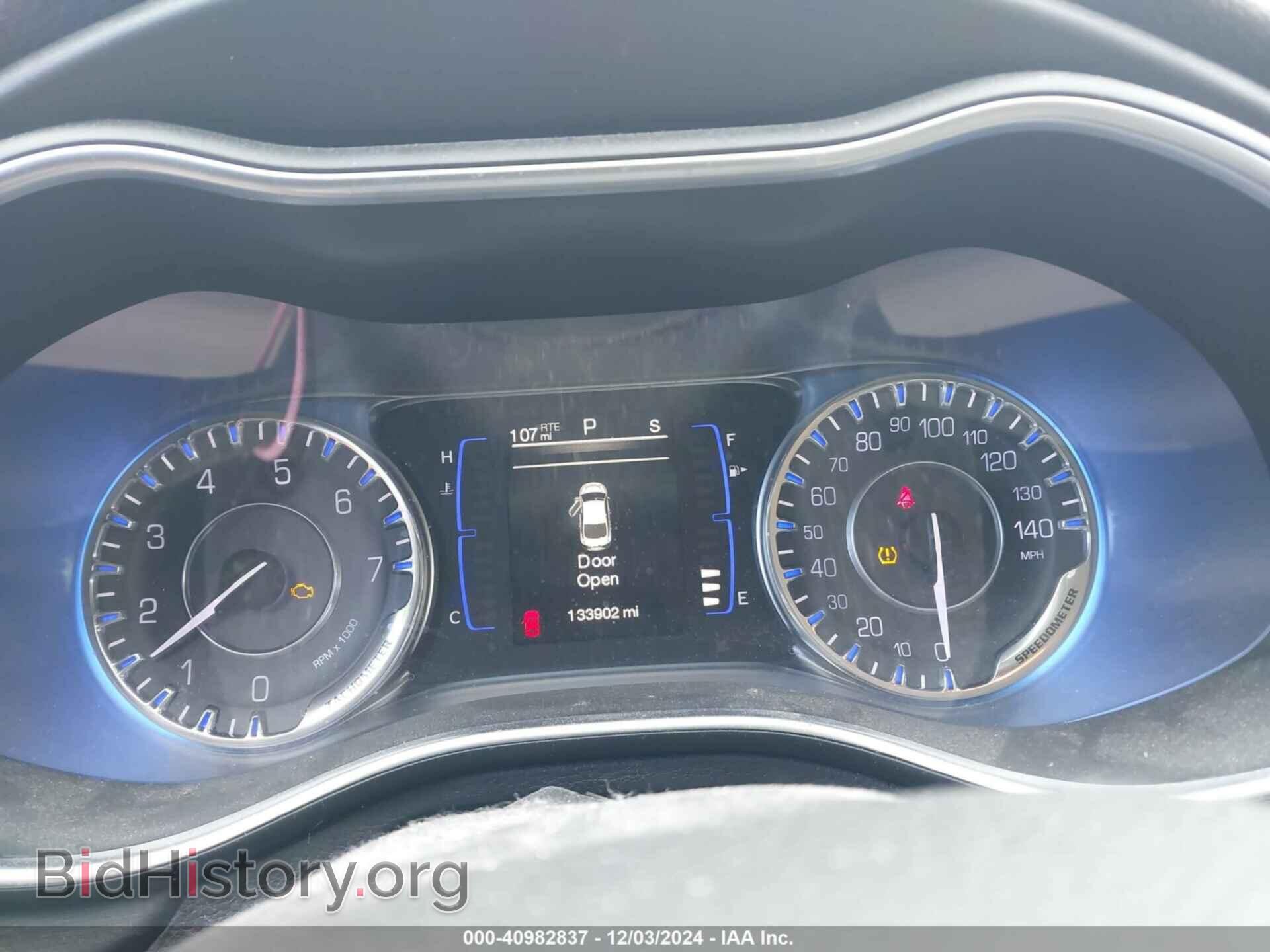 2015 CHRYSLER 200 - VIN: 1C3CCCAB8FN740305 - Фото 7