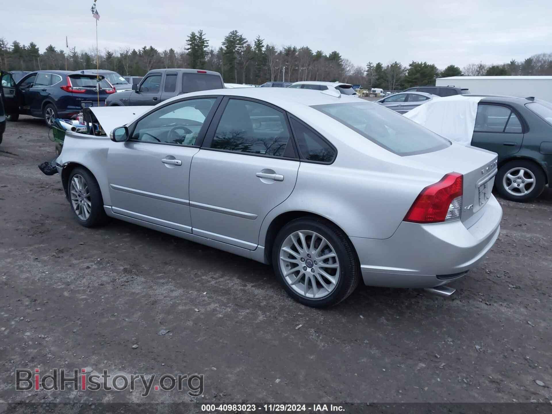 2011 VOLVO S40 - VIN: YV1672MS2B2535104 - Фото 3