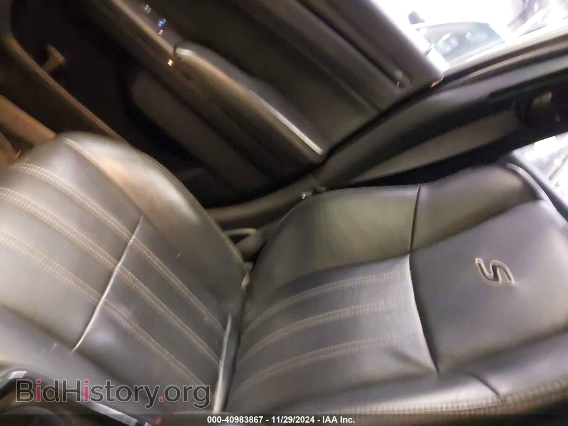 2014 CHRYSLER 300 - VIN: 2C3CCABG3EH372685 - Фото 8