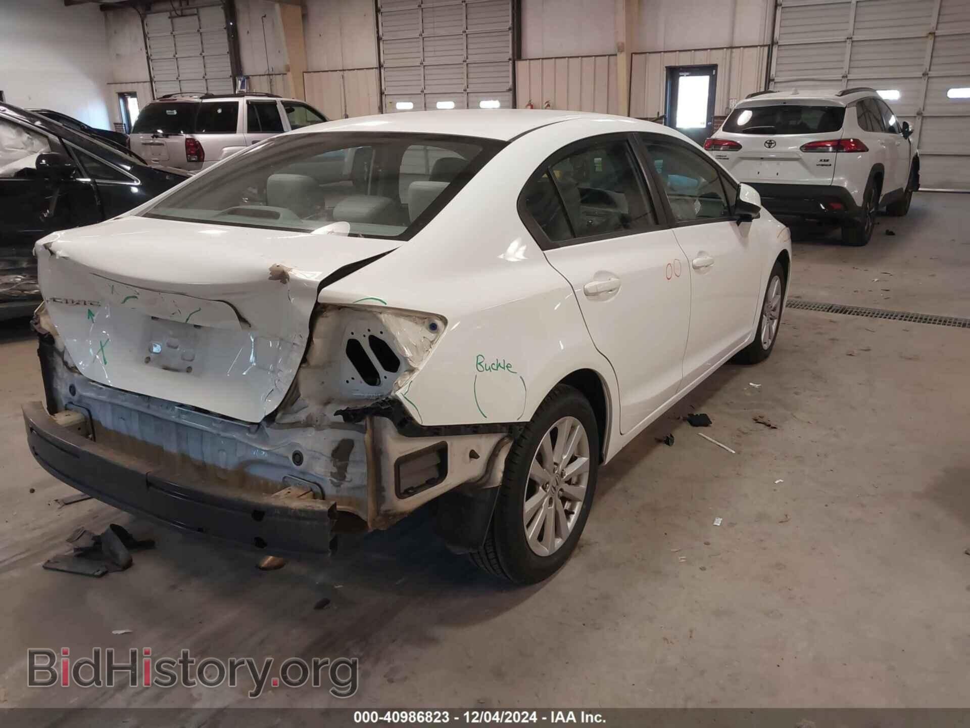 2012 HONDA CIVIC - VIN: 2HGFB2F86CH324312 - Фото 4