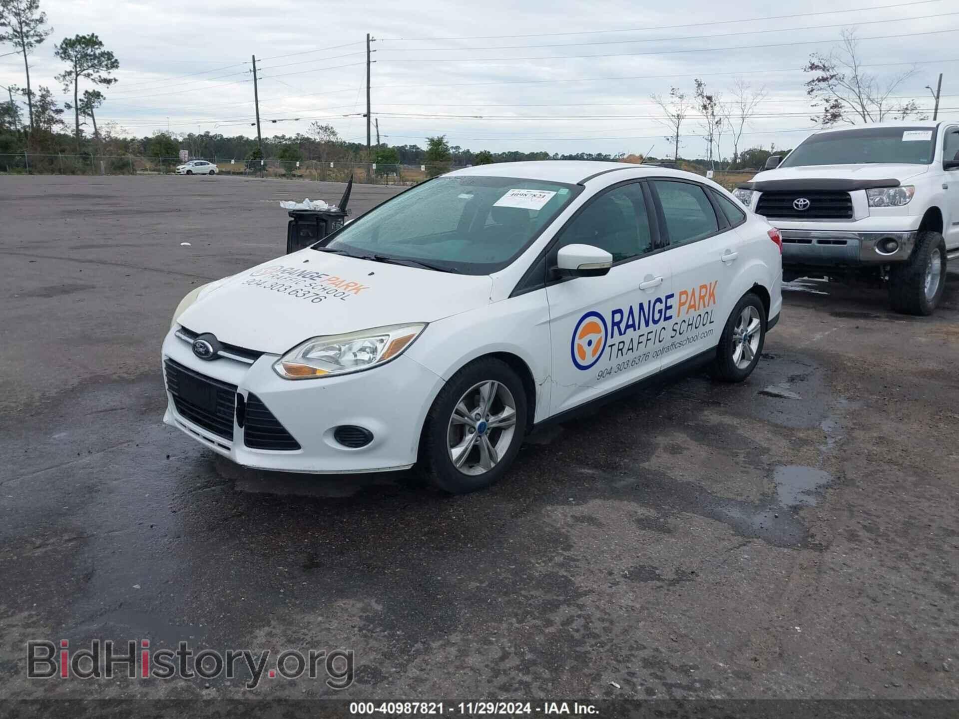 2013 FORD FOCUS - VIN: 1FADP3F28DL221833 - Фото 2