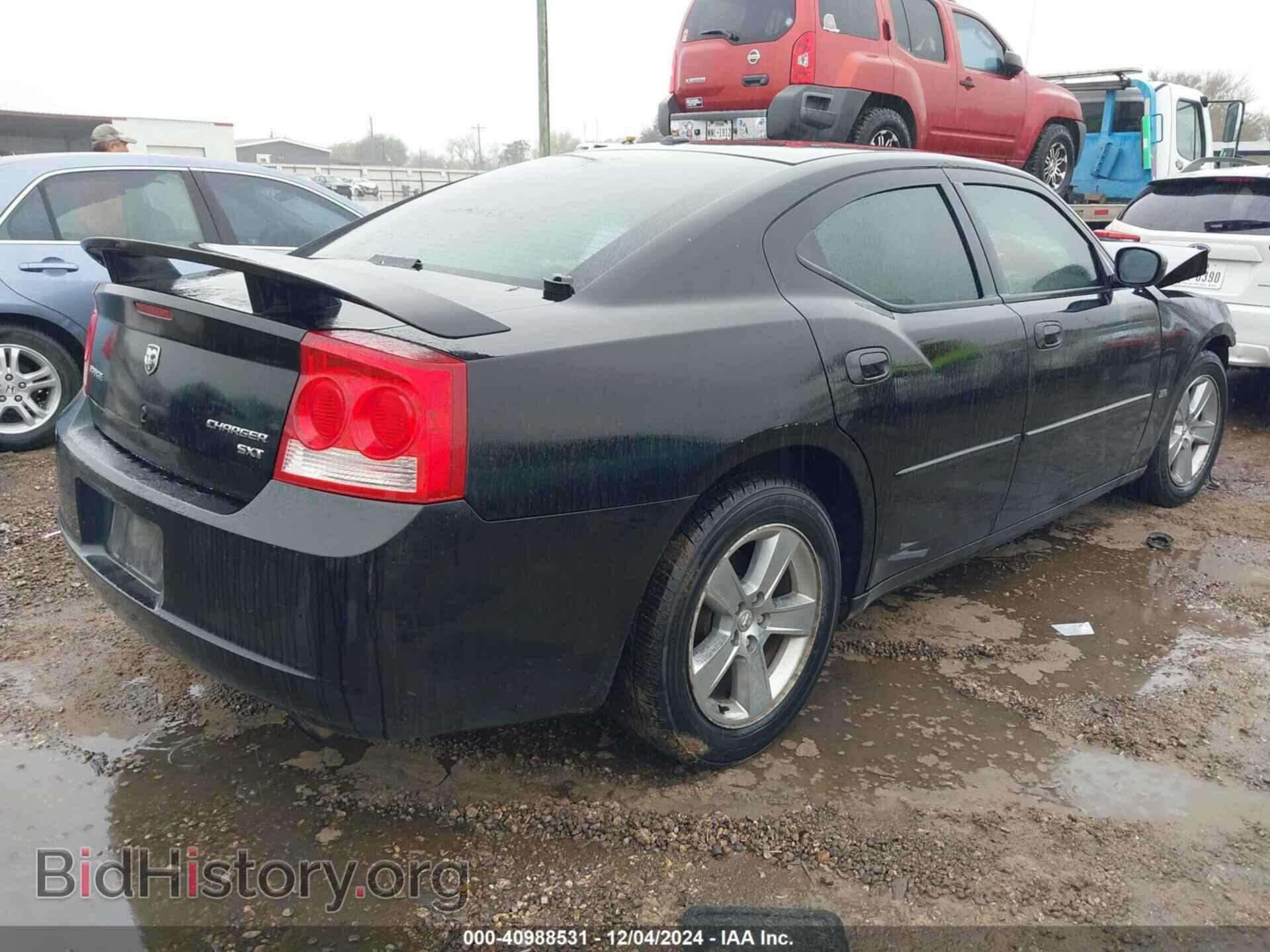 2010 DODGE CHARGER - VIN: 2B3CA3CV8AH154439 - Фото 4