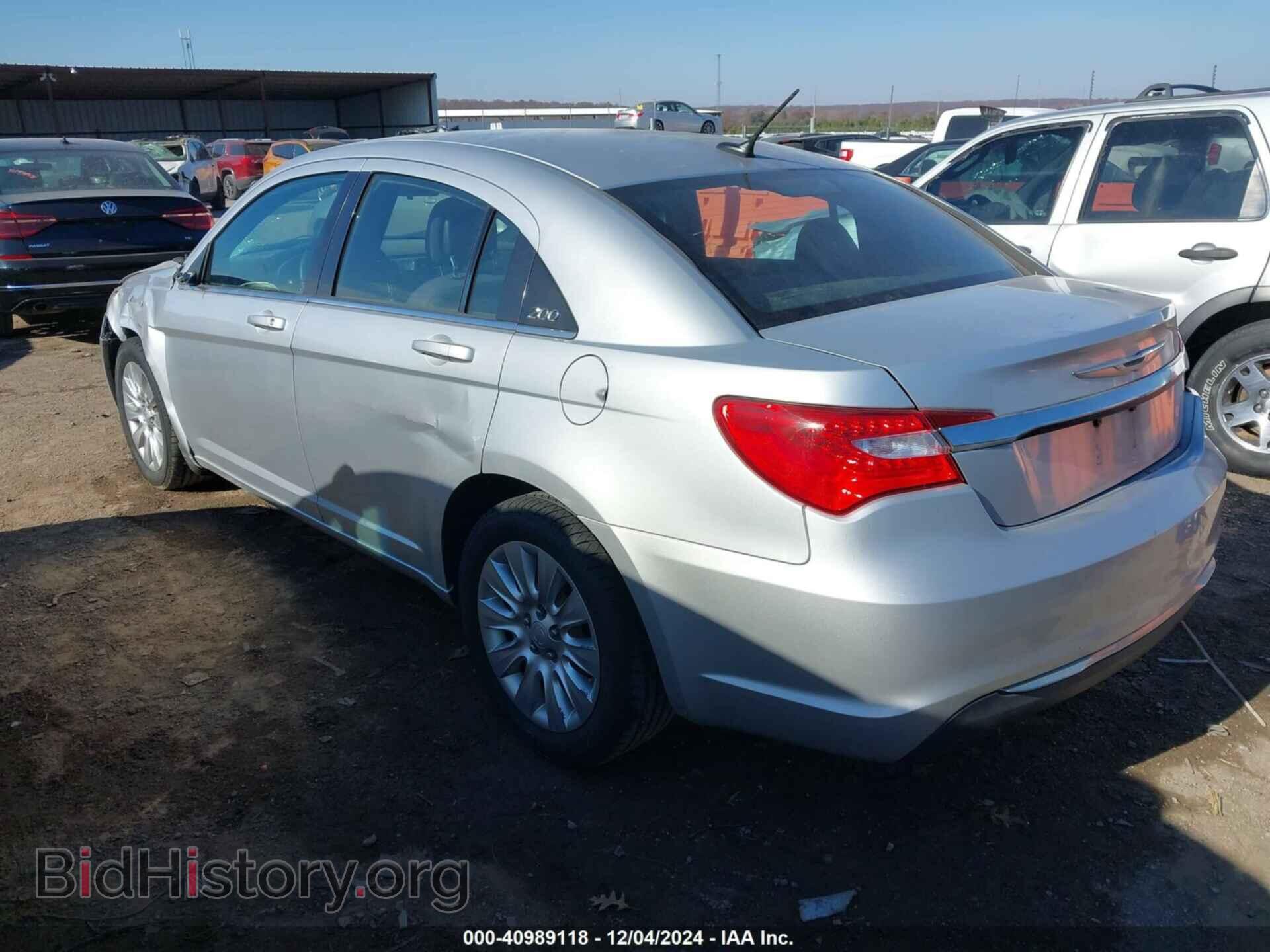 2012 CHRYSLER 200 - VIN: 1C3CCBAB3CN223998 - Фото 3