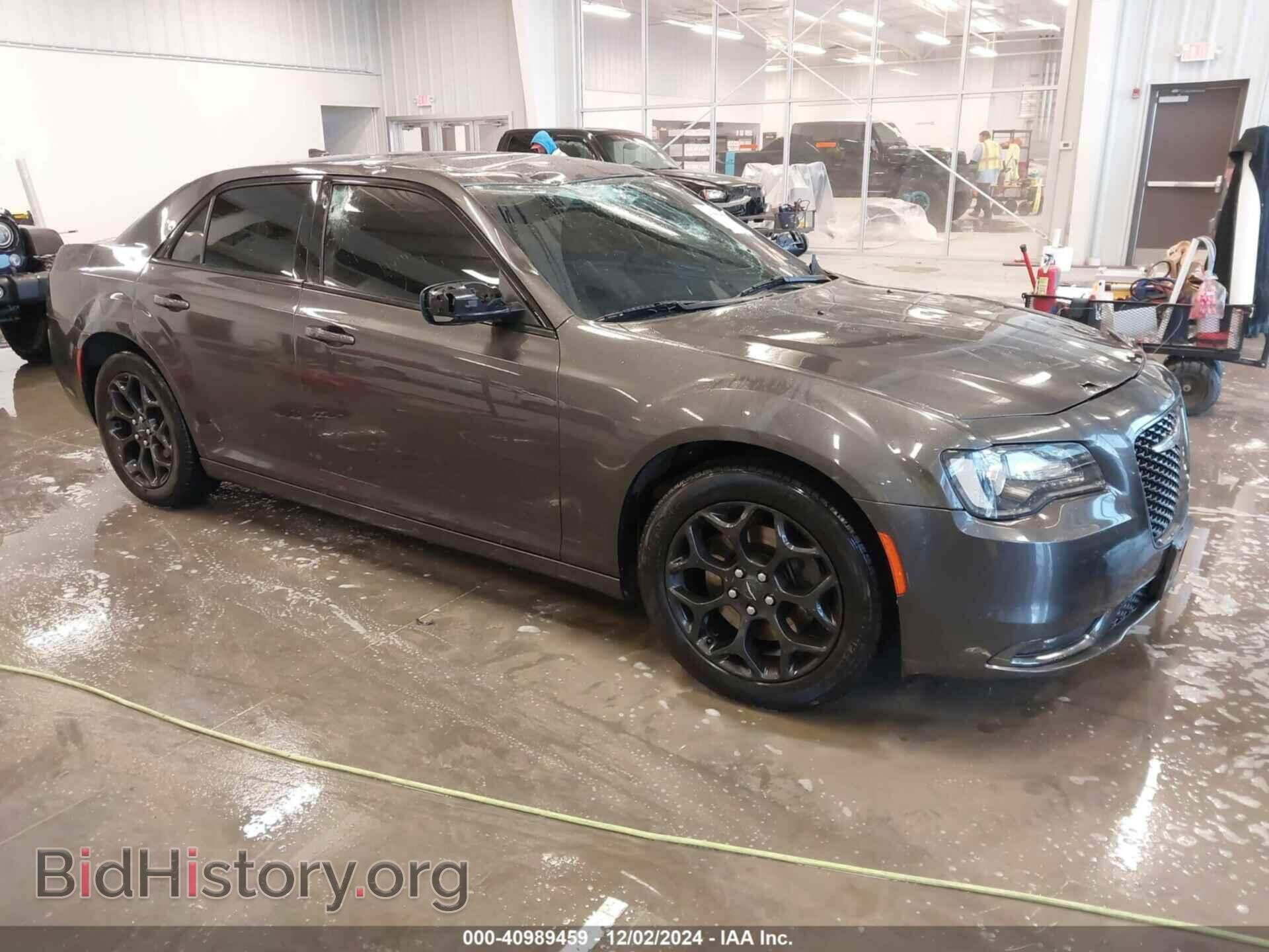 Фотография 2C3CCAGG0KH634442 - CHRYSLER 300 2019