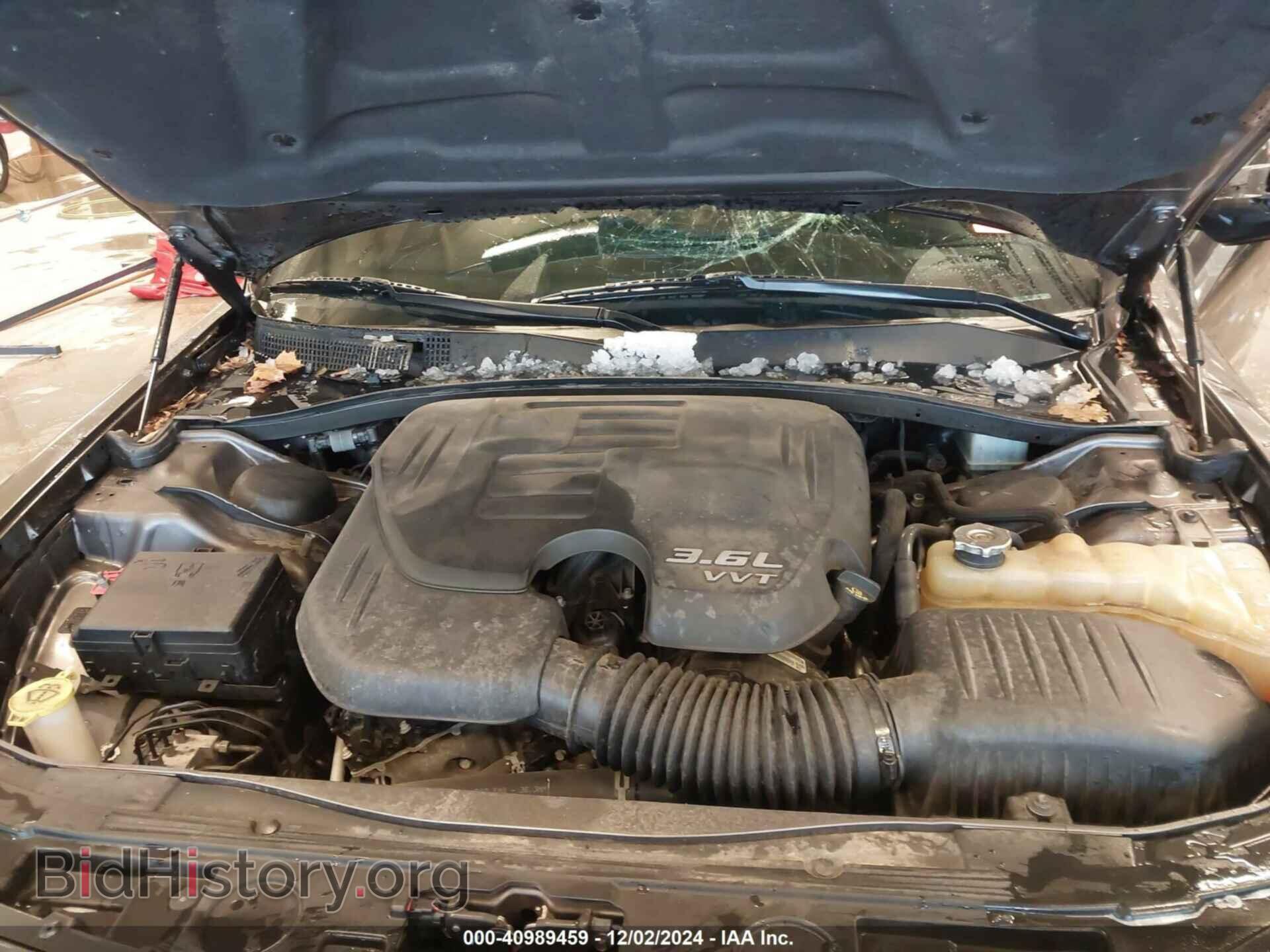 2019 CHRYSLER 300 - VIN: 2C3CCAGG0KH634442 - Фото 10