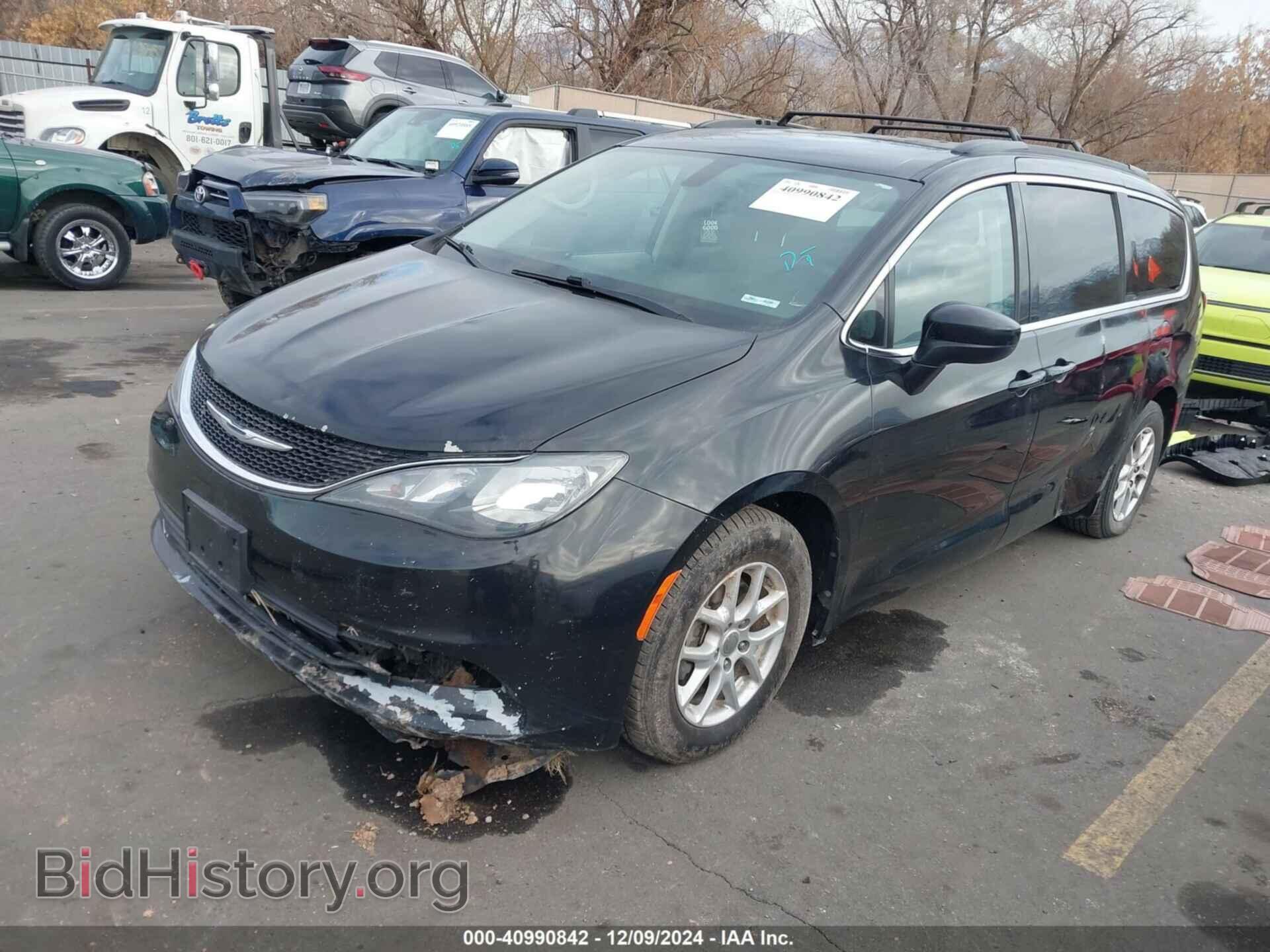 2017 CHRYSLER PACIFICA - VIN: 2C4RC1DG4HR647546 - Photo 2