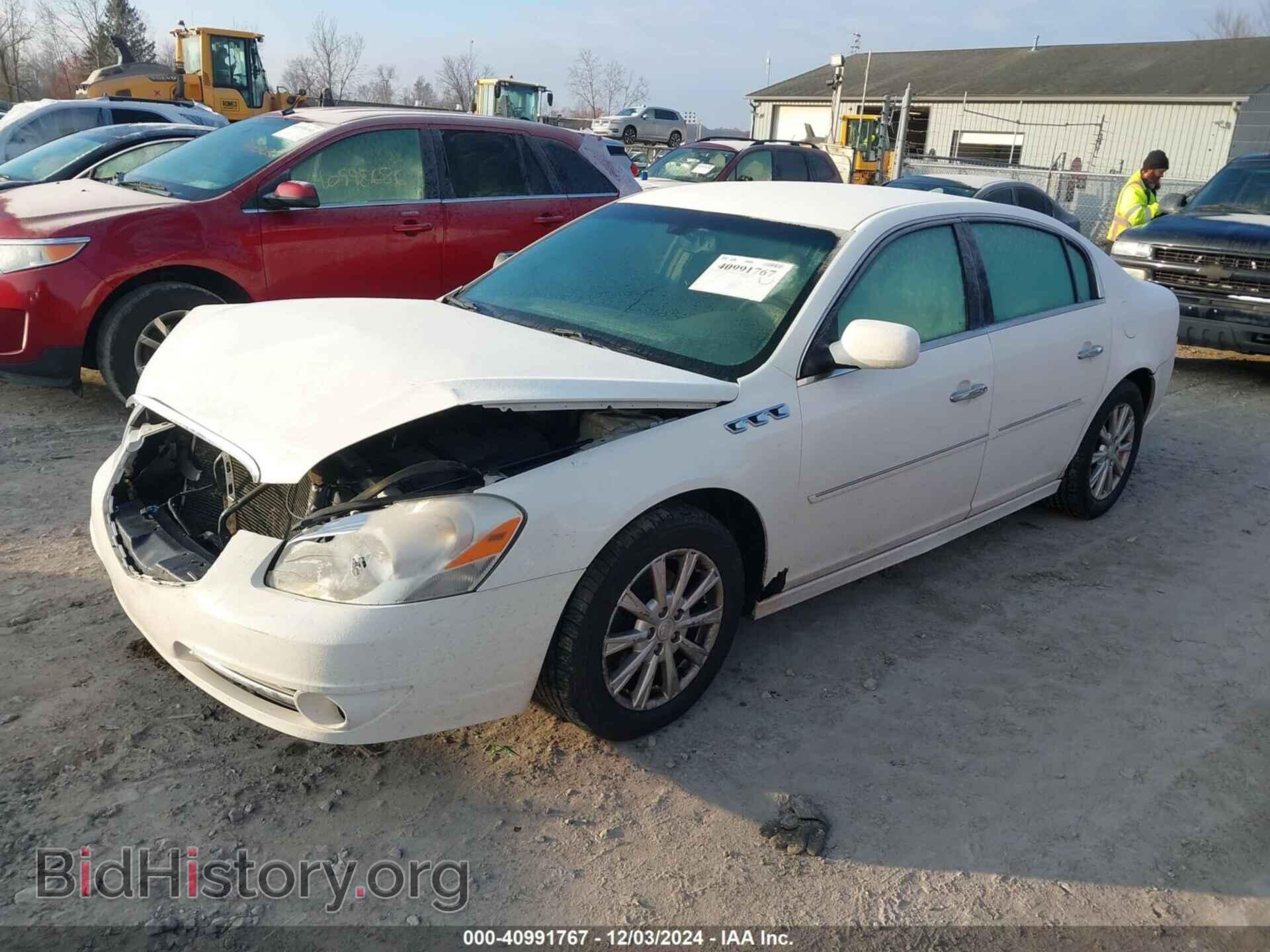 2011 BUICK LUCERNE - VIN: 1G4HC5EM1BU147809 - Фото 2