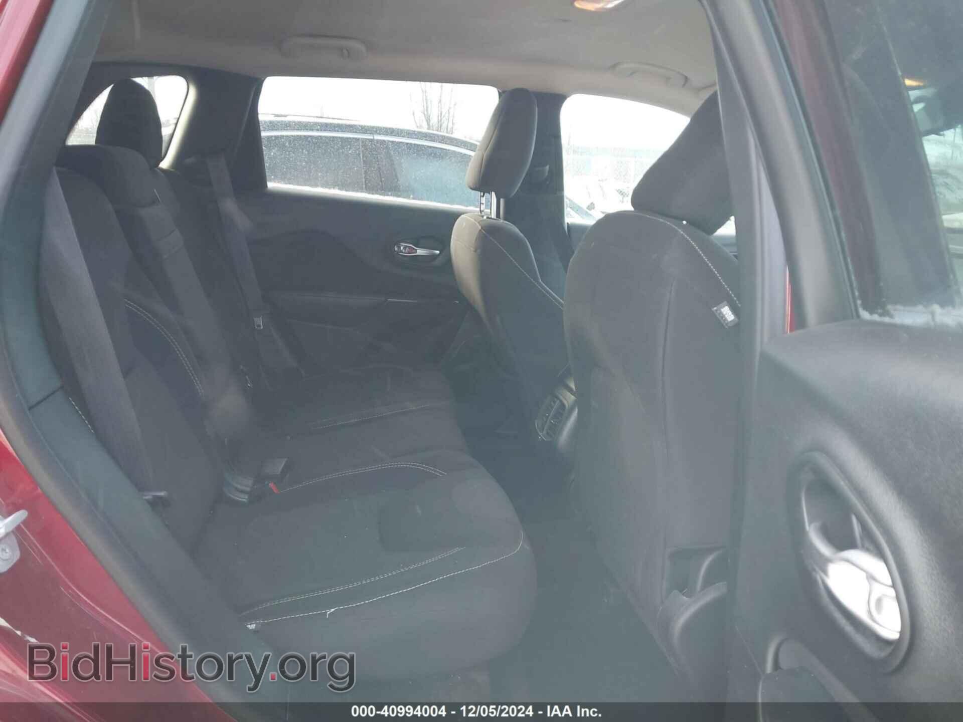 2016 JEEP CHEROKEE - VIN: 1C4PJMCB3GW194692 - Фото 8