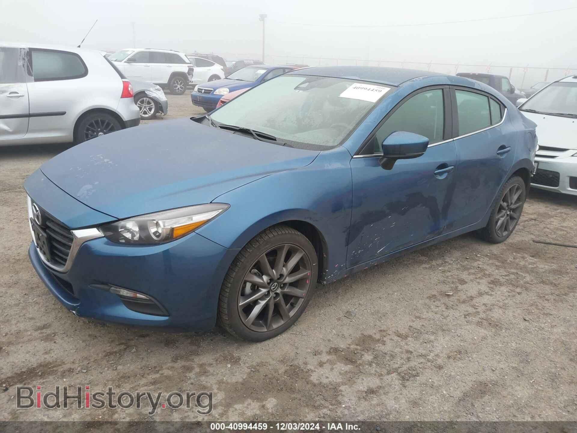 2018 MAZDA MAZDA3 - VIN: 3MZBN1V38JM207444 - Фото 2