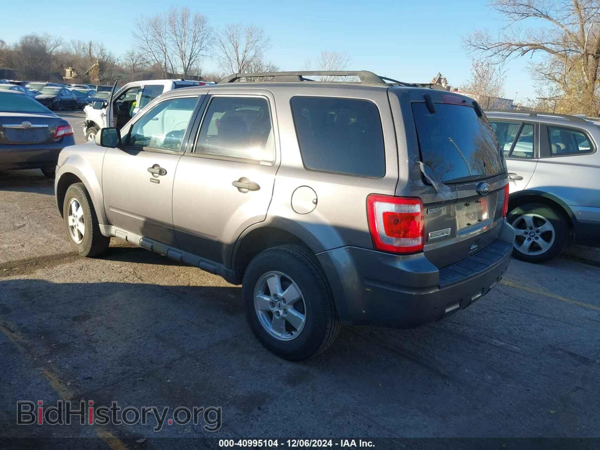 2010 FORD ESCAPE - VIN: 1FMCU0D70AKC15260 - Фото 3