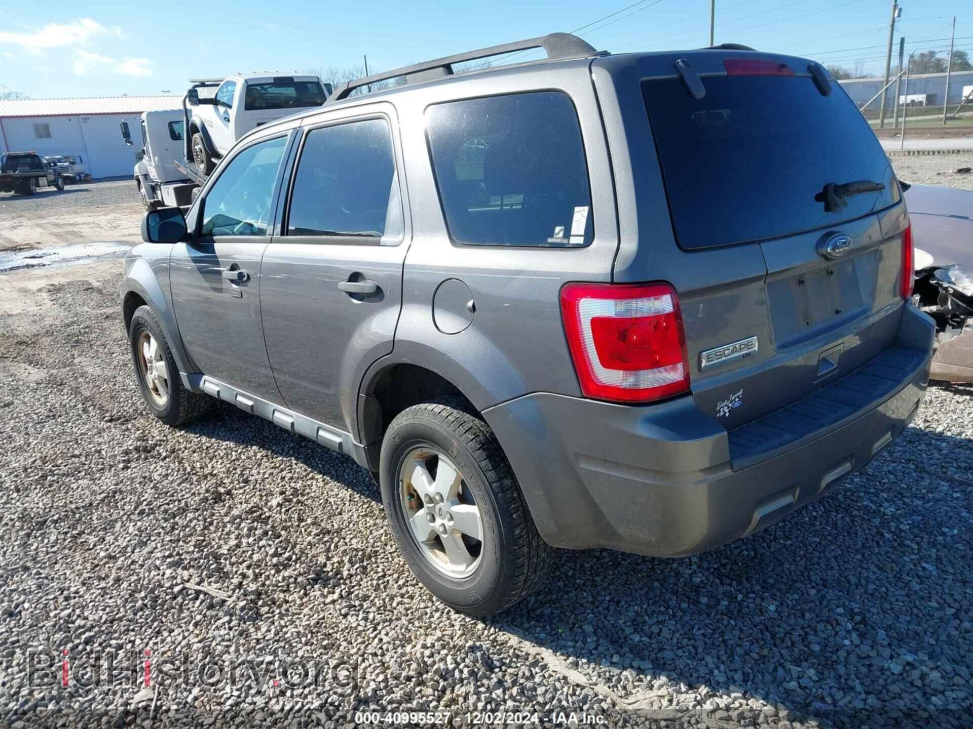 2011 FORD ESCAPE - VIN: 1FMCU0D71BKA66116 - Фото 3