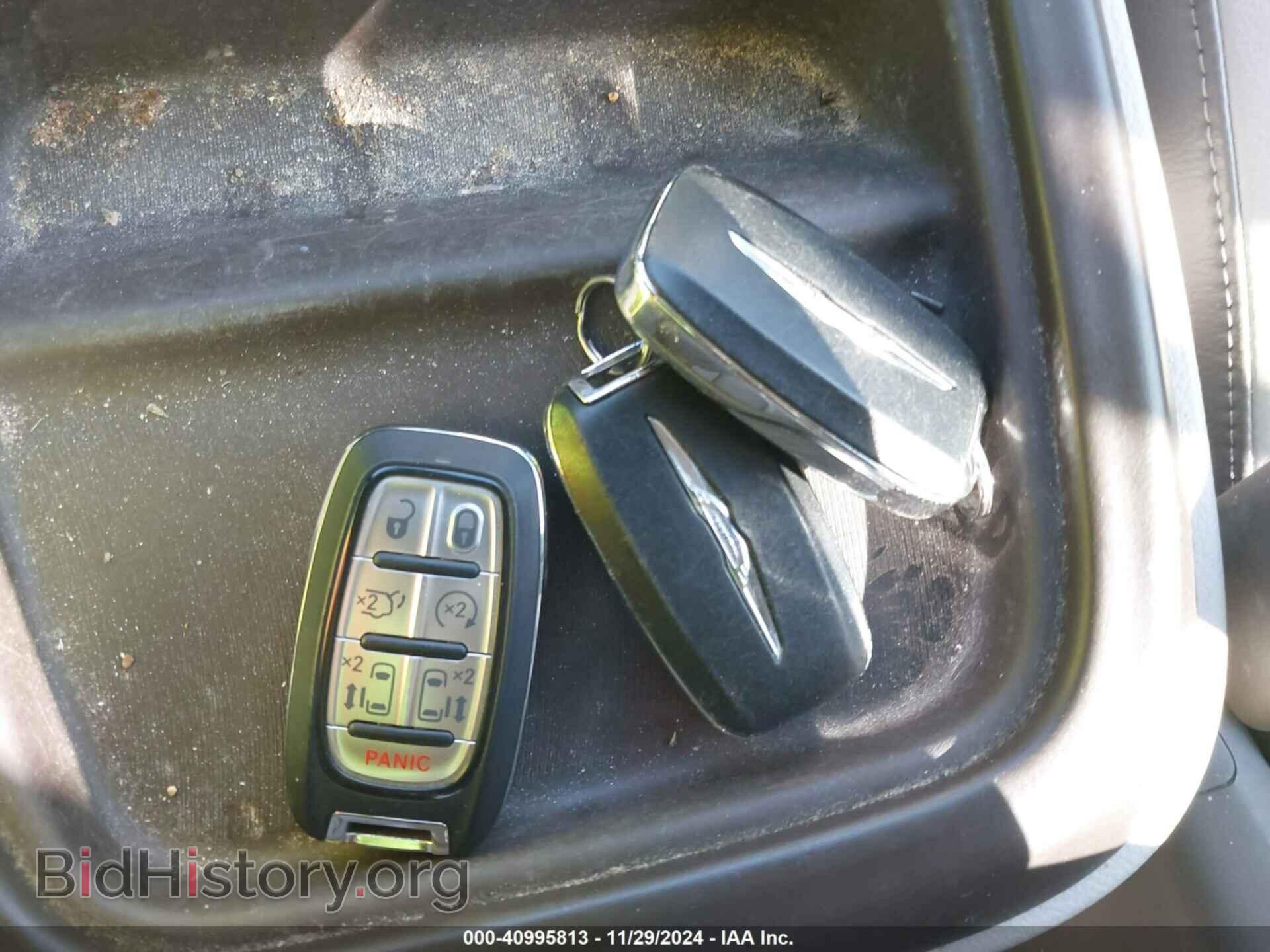 2017 CHRYSLER PACIFICA - VIN: 2C4RC1BG8HR743537 - Фото 11