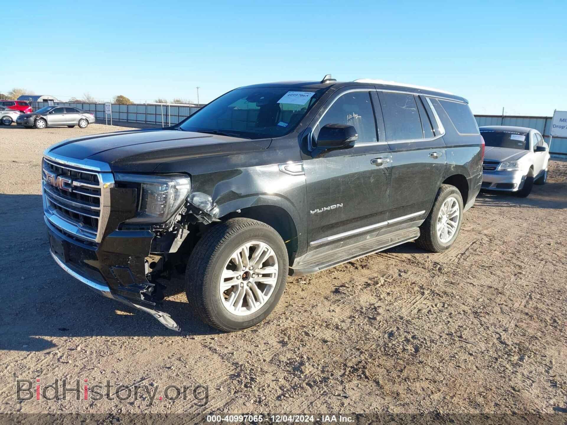 2021 GMC YUKON - VIN: 1GKS2BKD5MR408921 - Photo 2