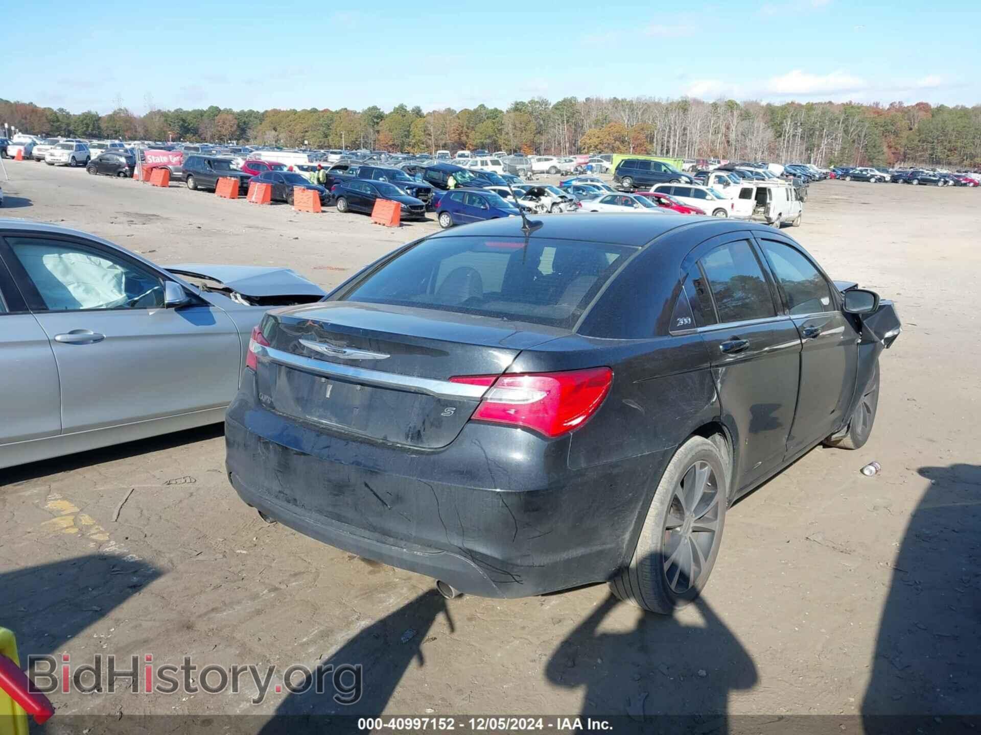 2014 CHRYSLER 200 - VIN: 1C3CCBBG5EN132079 - Фото 4