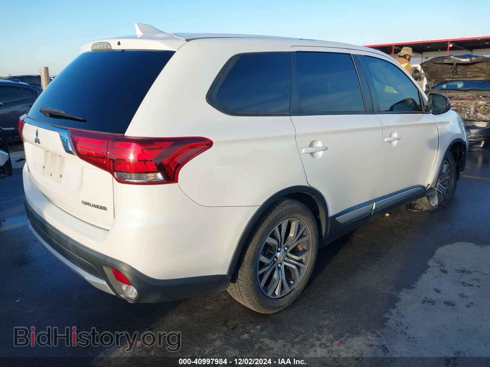 2017 MITSUBISHI OUTLANDER - VIN: JA4AD2A3XHZ027138 - Фото 4