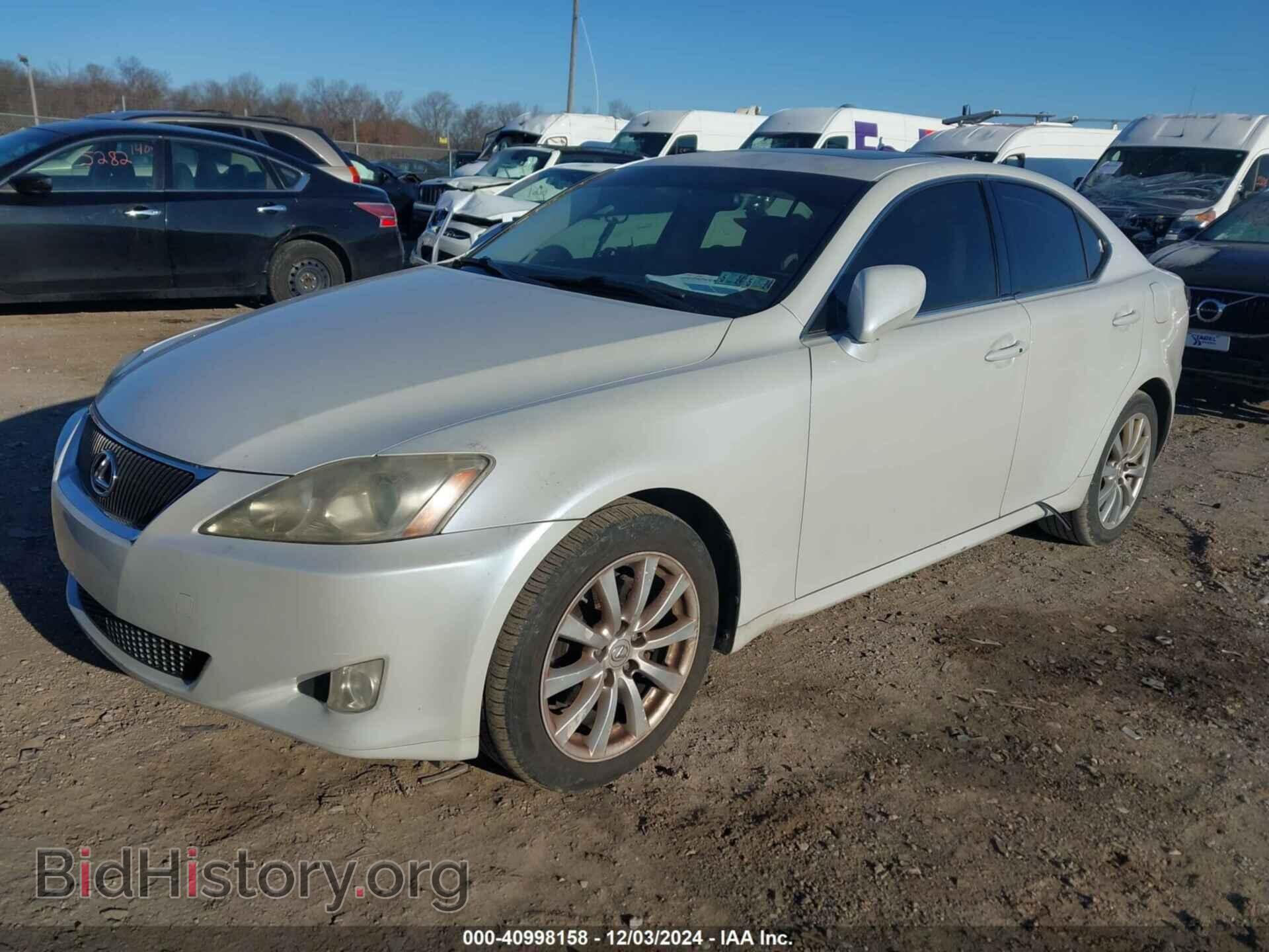 2007 LEXUS IS 250 - VIN: JTHCK262872013846 - Photo 2