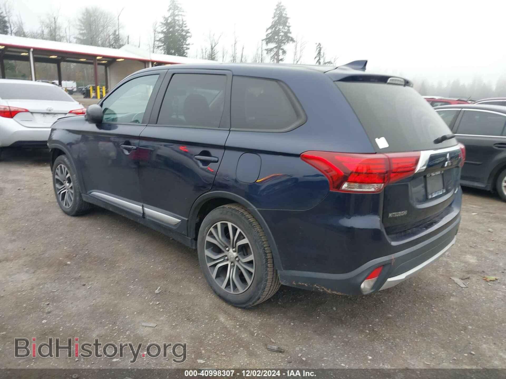 2017 MITSUBISHI OUTLANDER - VIN: JA4AD2A32HZ066208 - Фото 3